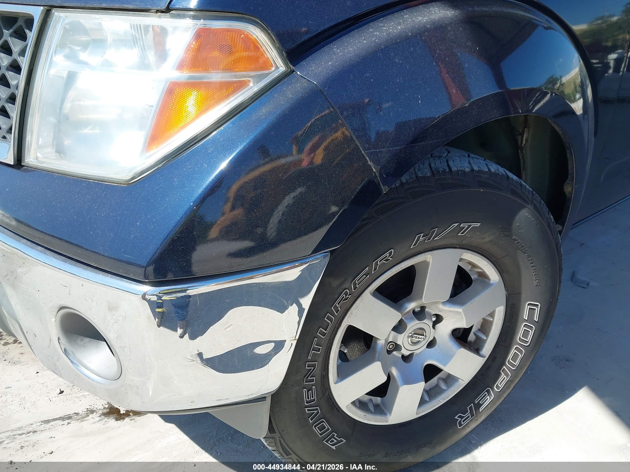 NISSAN FRONTIER image 6
