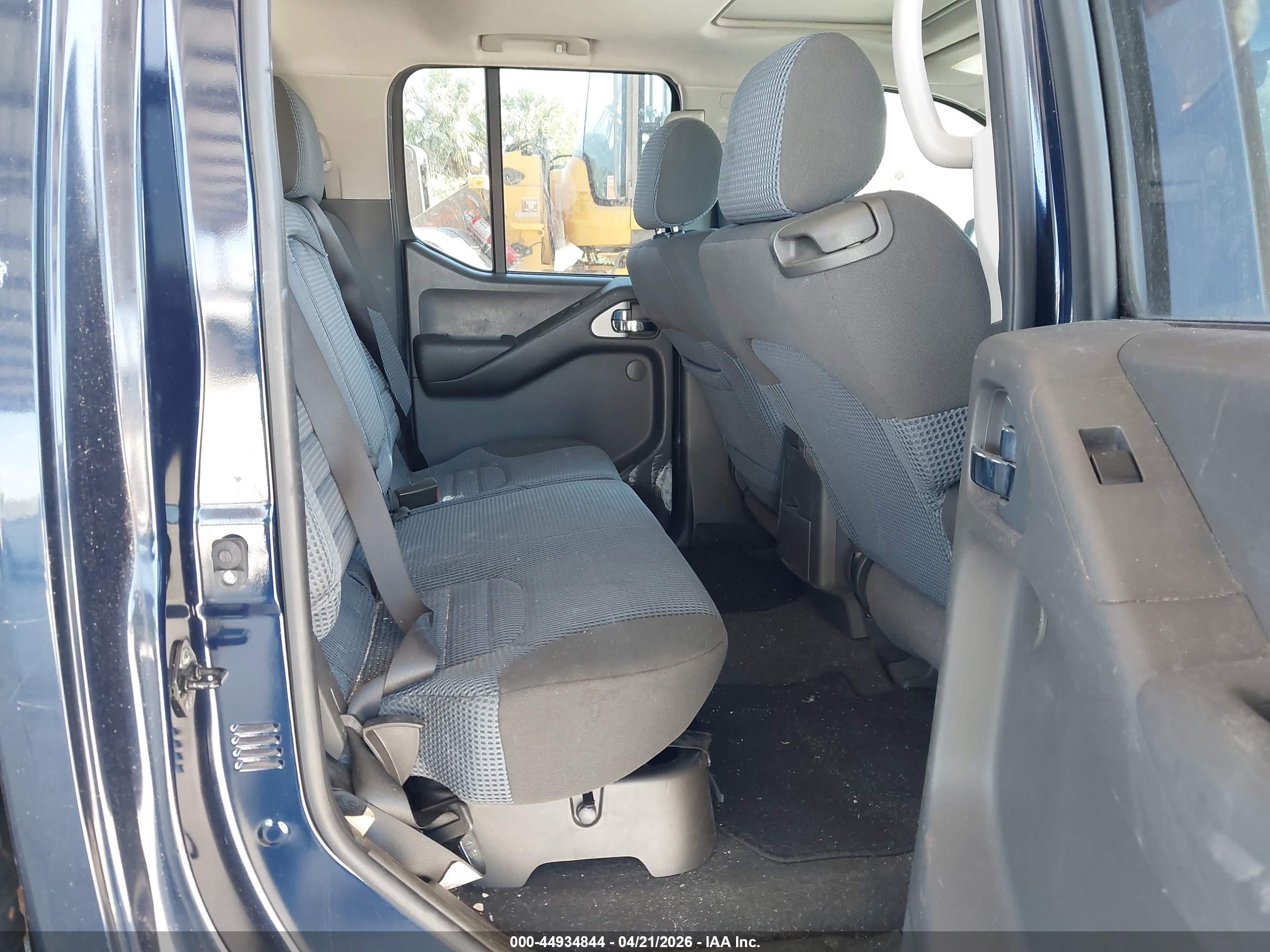 NISSAN FRONTIER image 8
