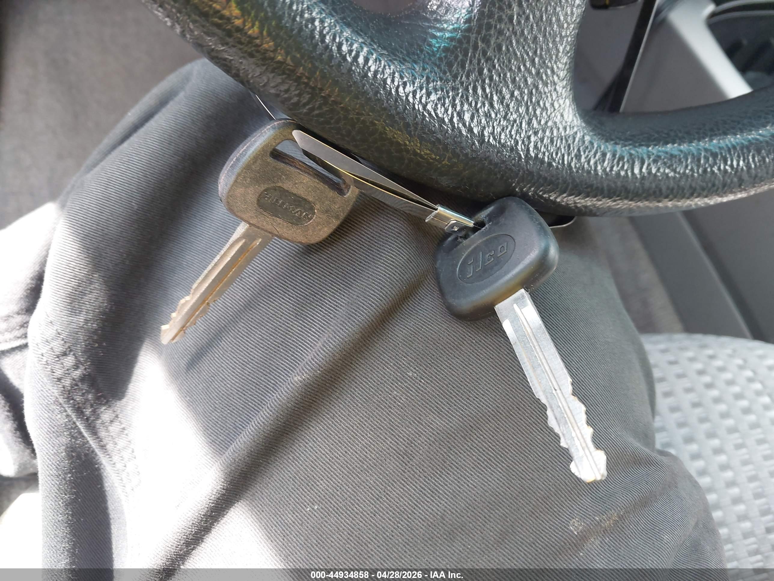 TOYOTA 4RUNNER image 11