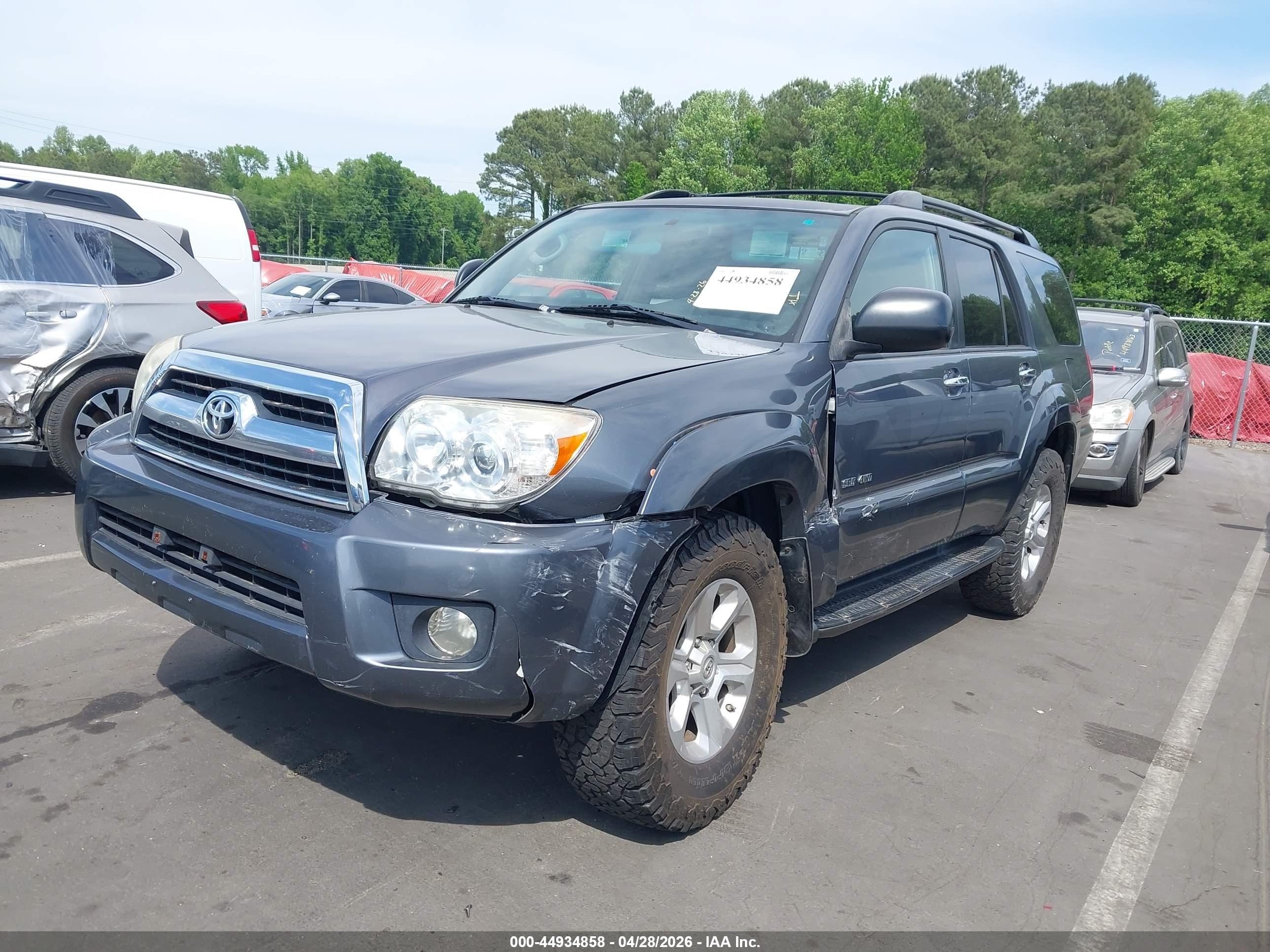 TOYOTA 4RUNNER image 2