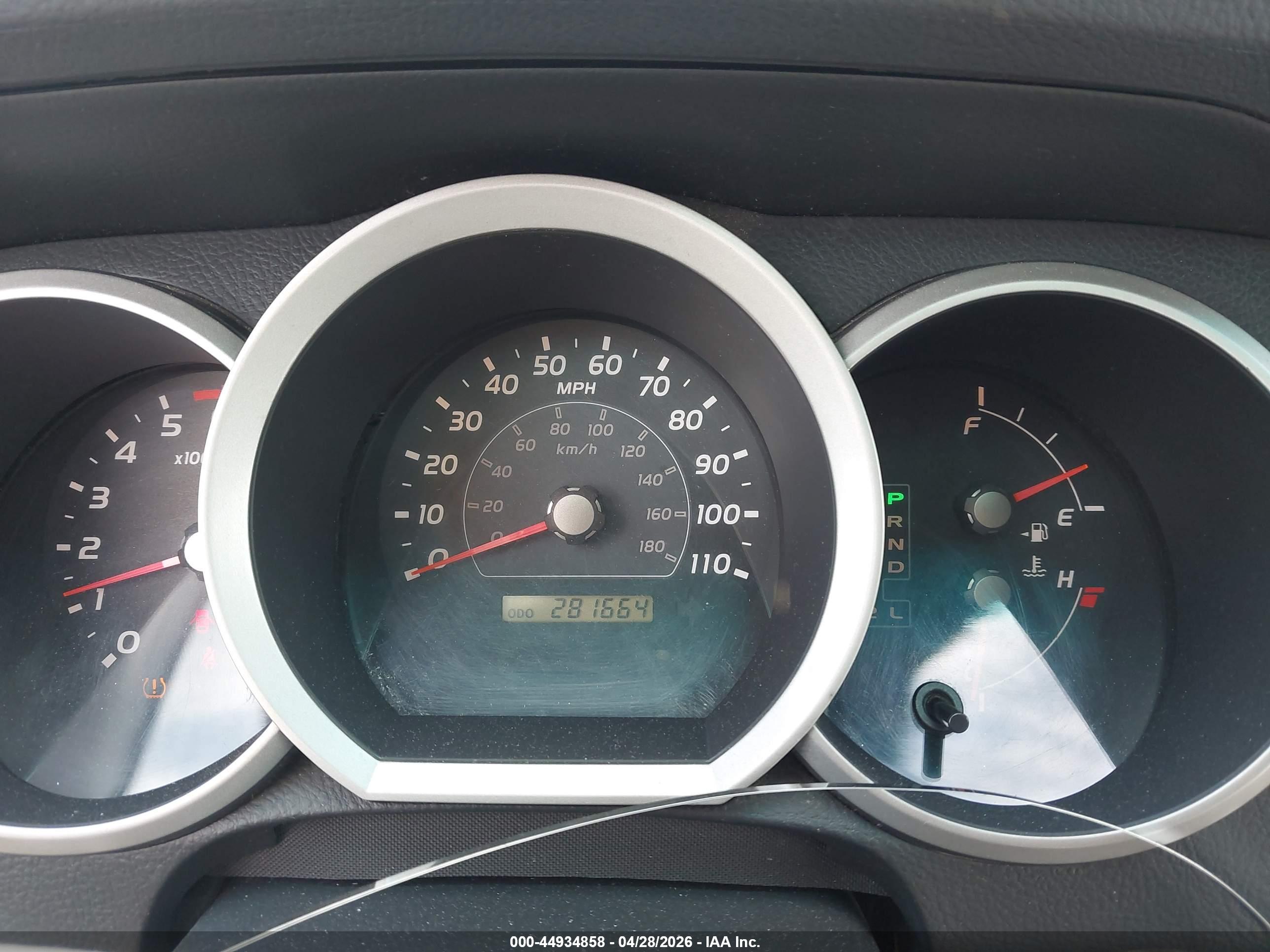 TOYOTA 4RUNNER image 7