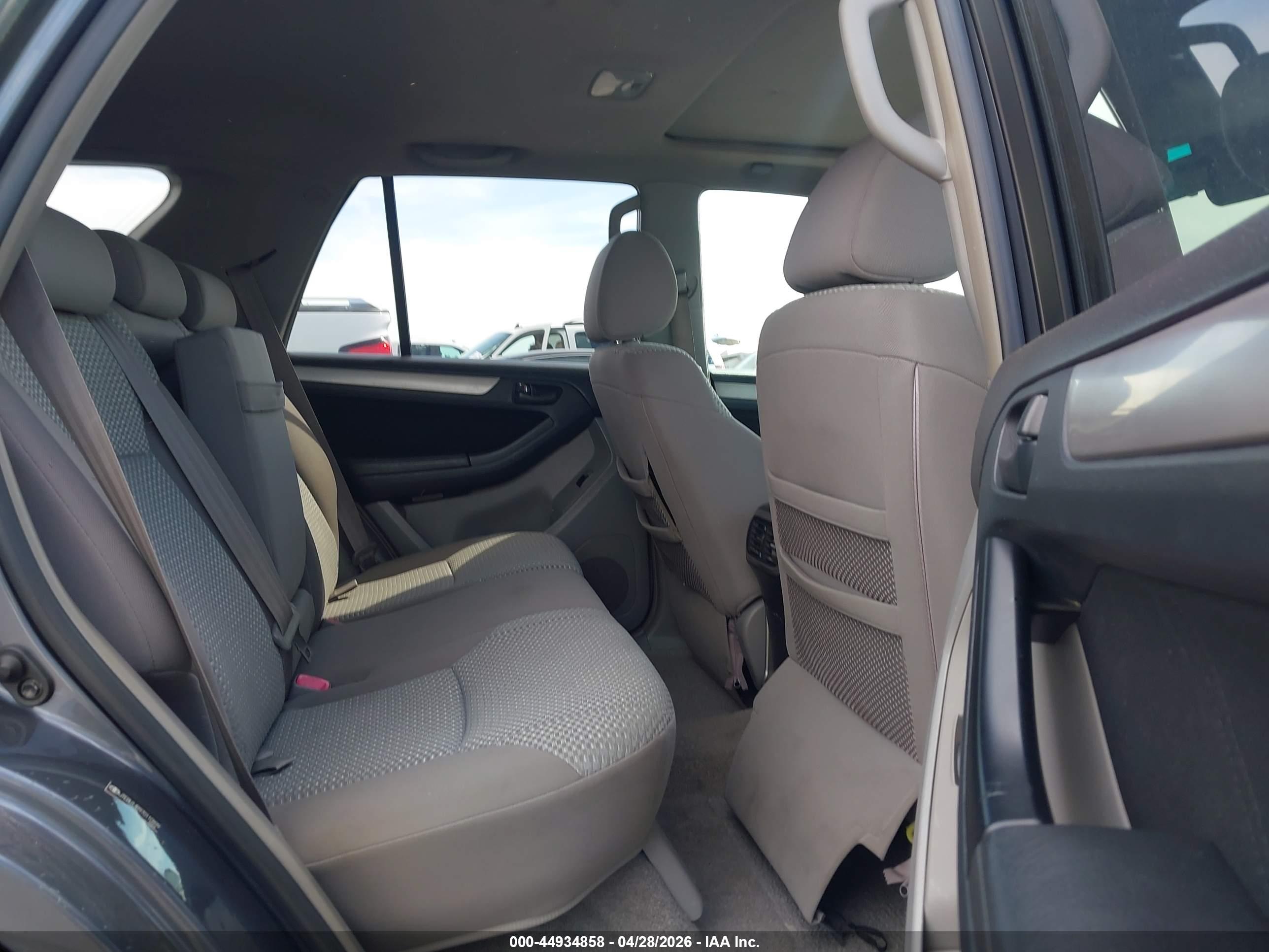 TOYOTA 4RUNNER image 8