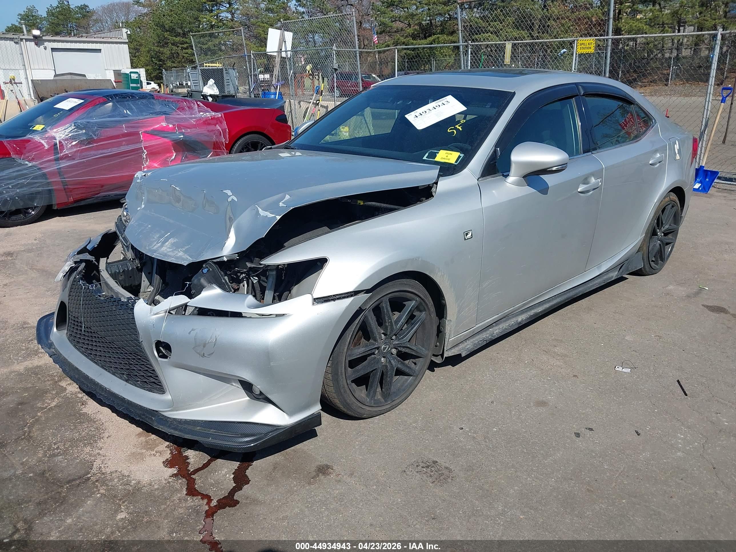 LEXUS IS image 2