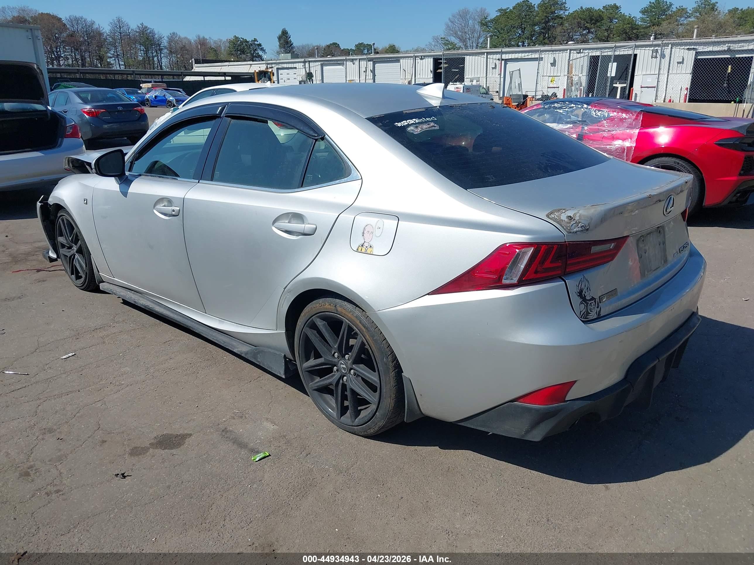 LEXUS IS image 3