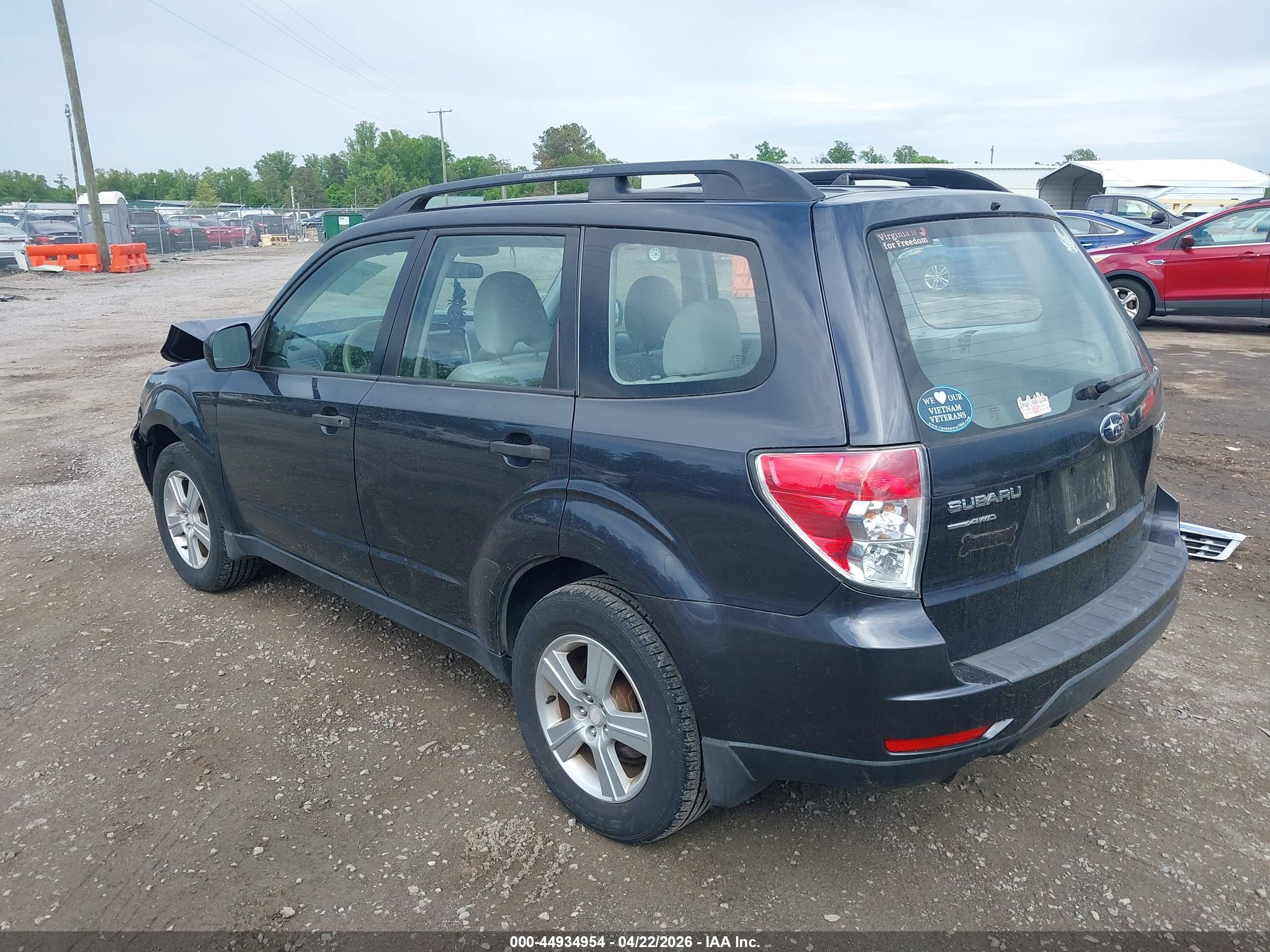 SUBARU FORESTER image 3