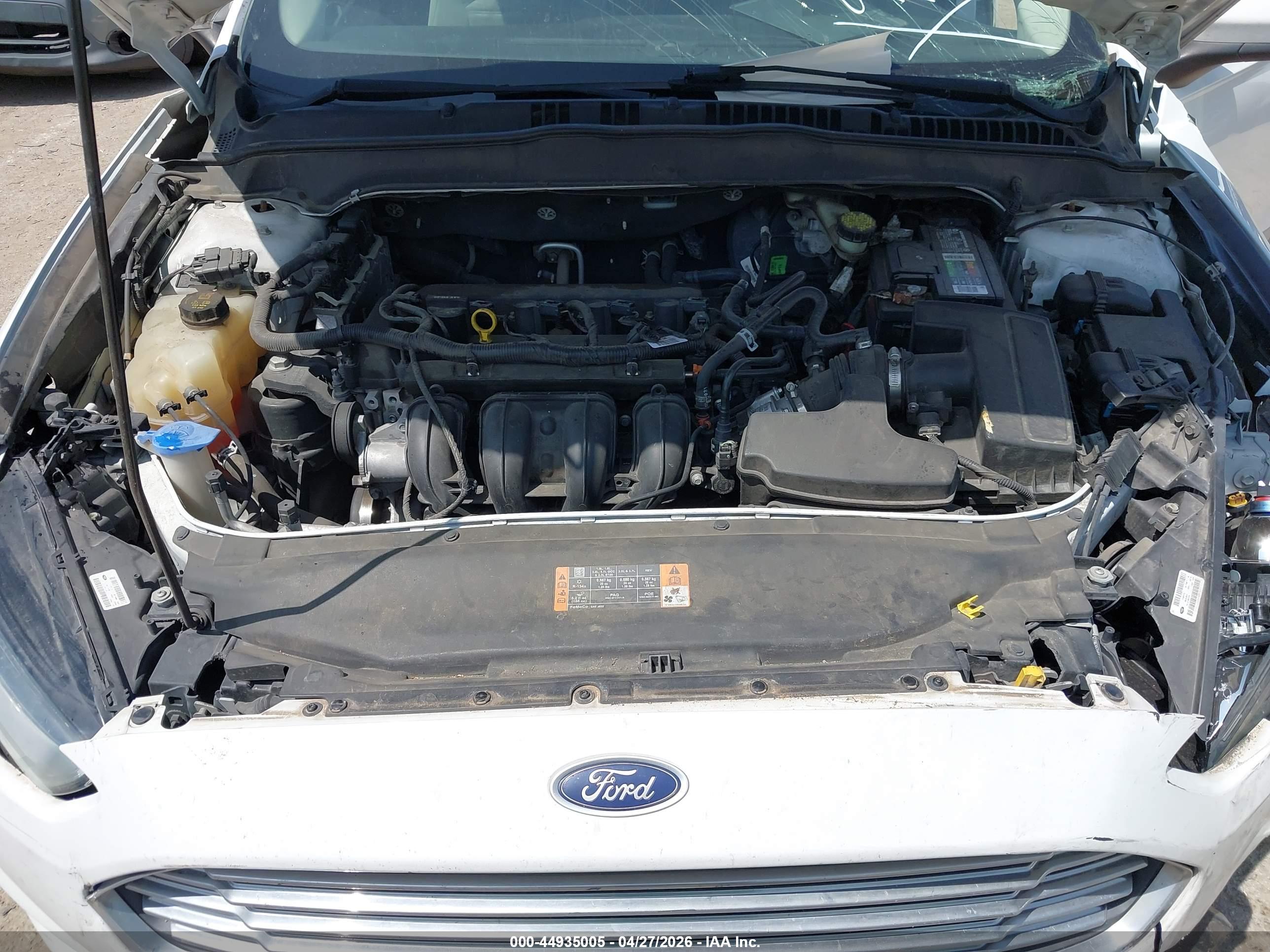 FORD FUSION image 10