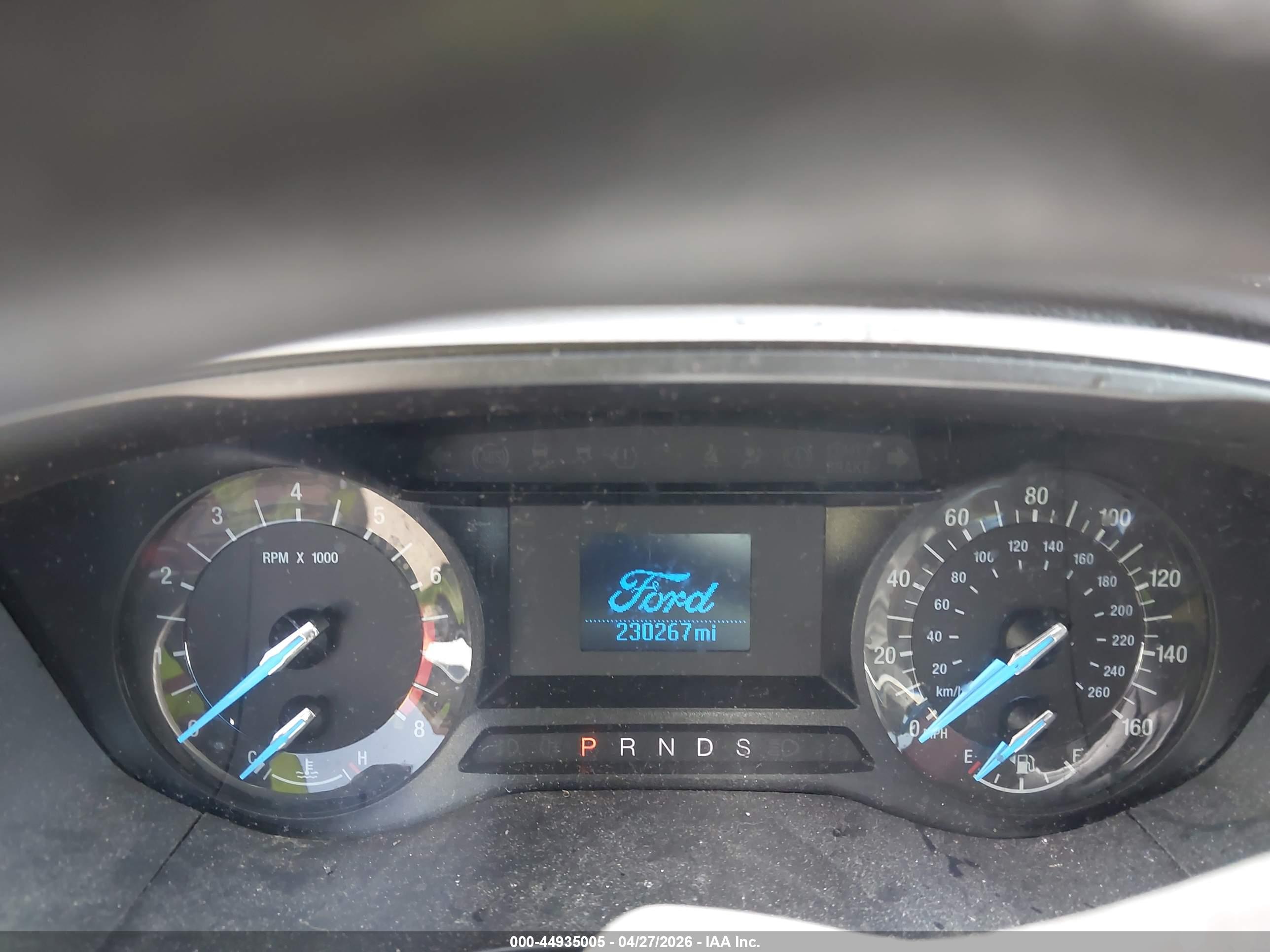 FORD FUSION image 7
