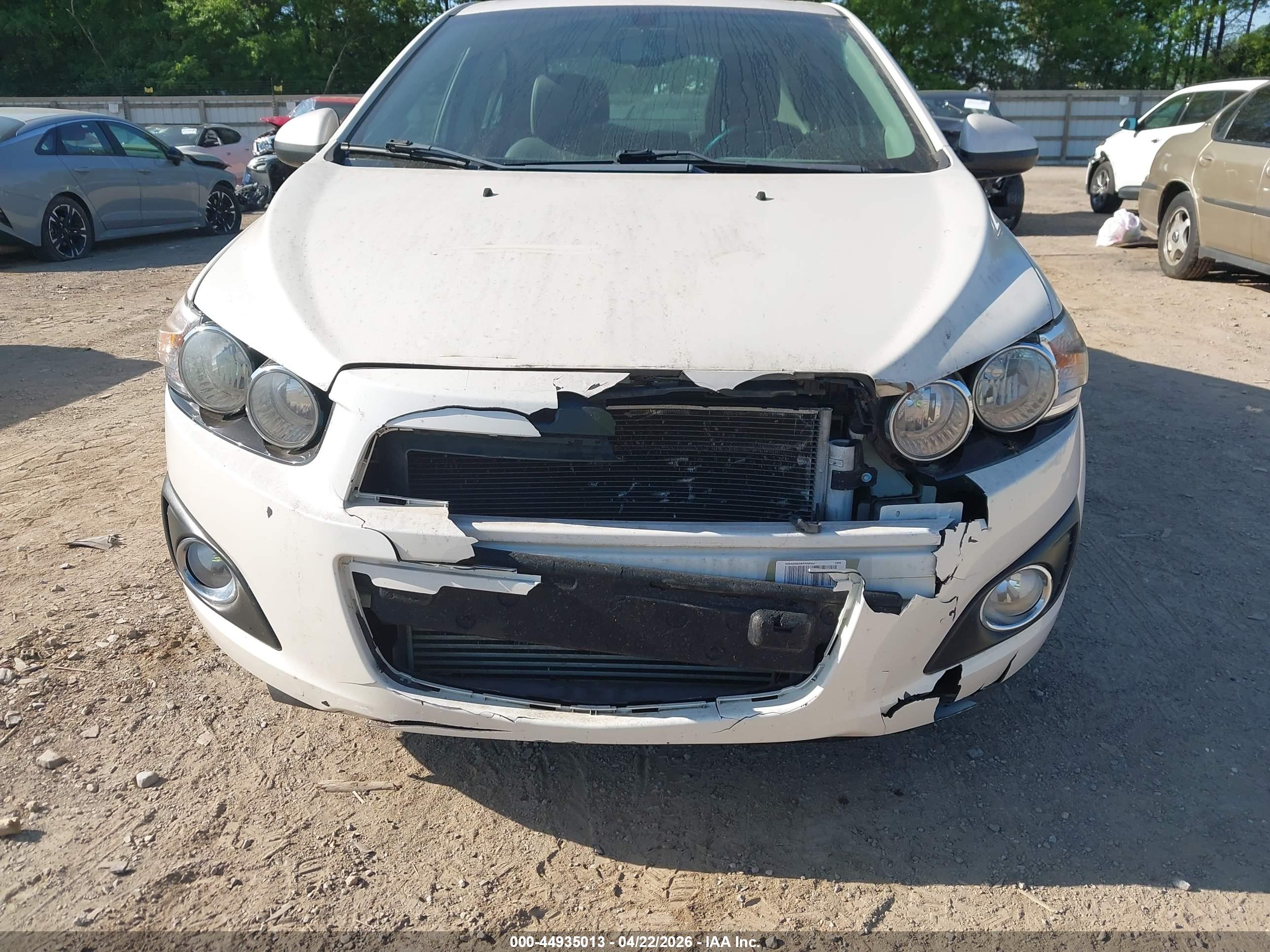 CHEVROLET SONIC image 6