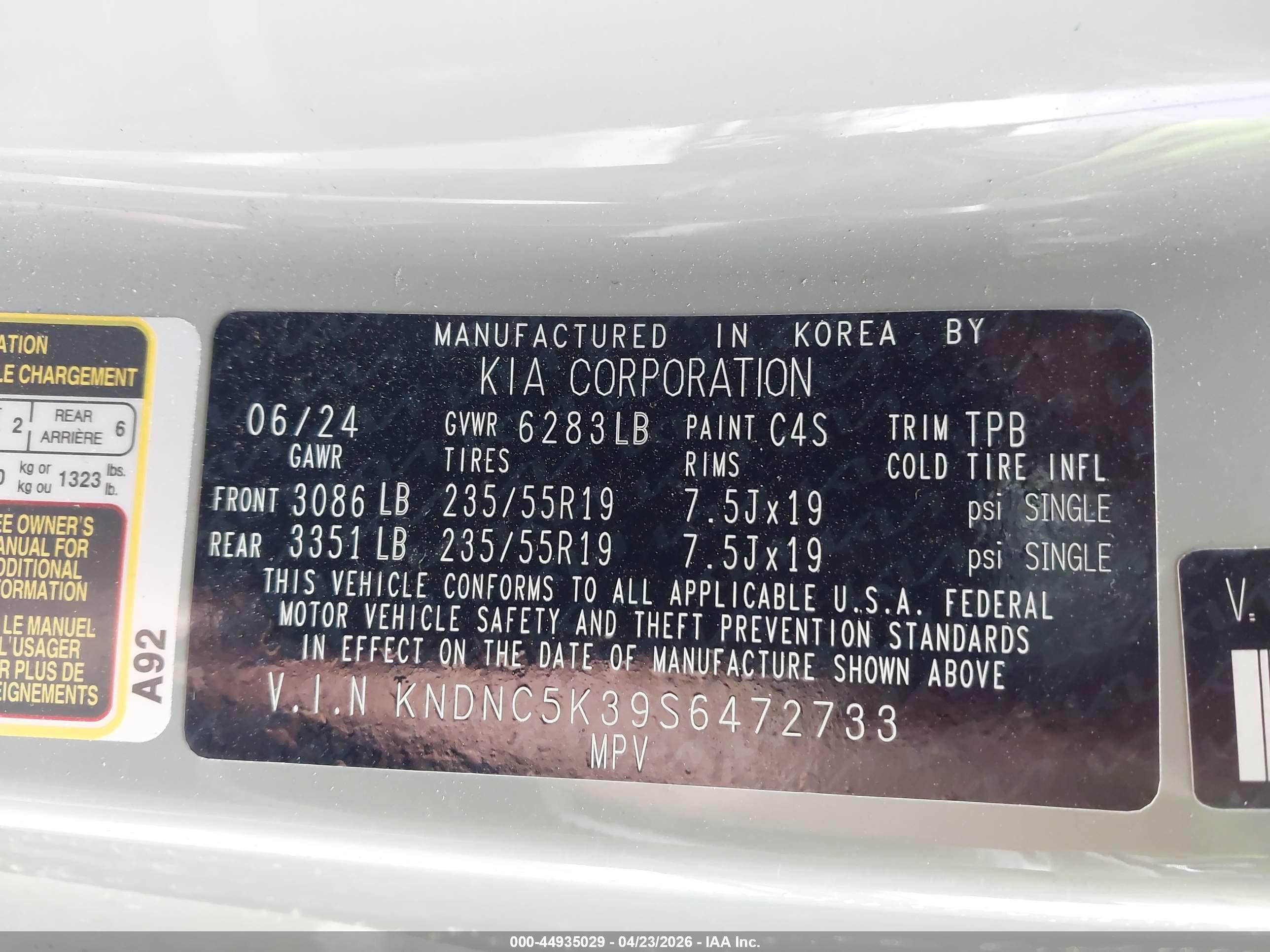 KIA CARNIVAL image 9