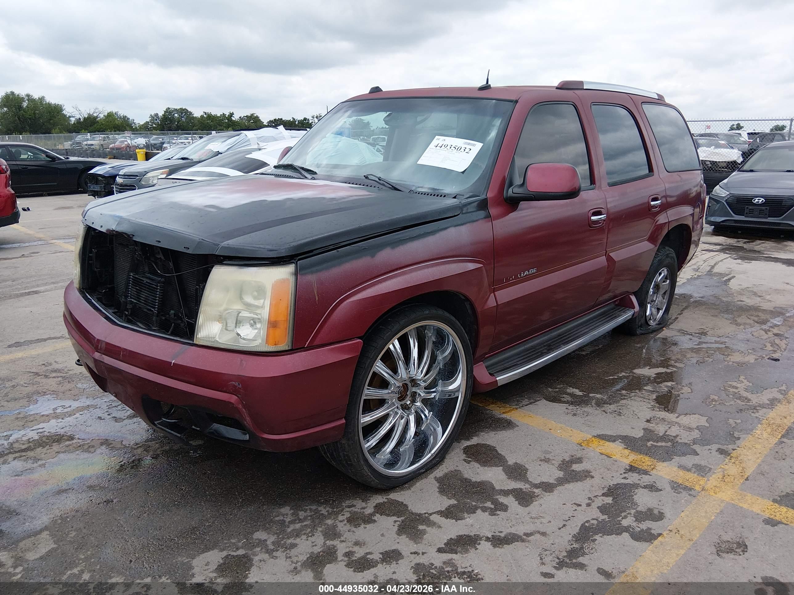 CADILLAC ESCALADE image 2