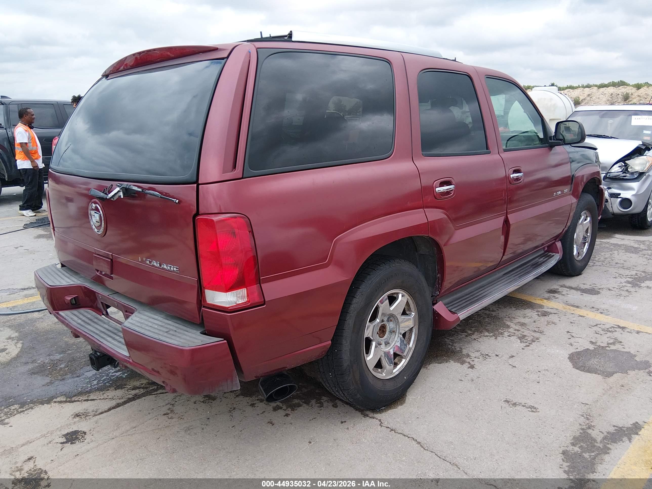 CADILLAC ESCALADE image 4