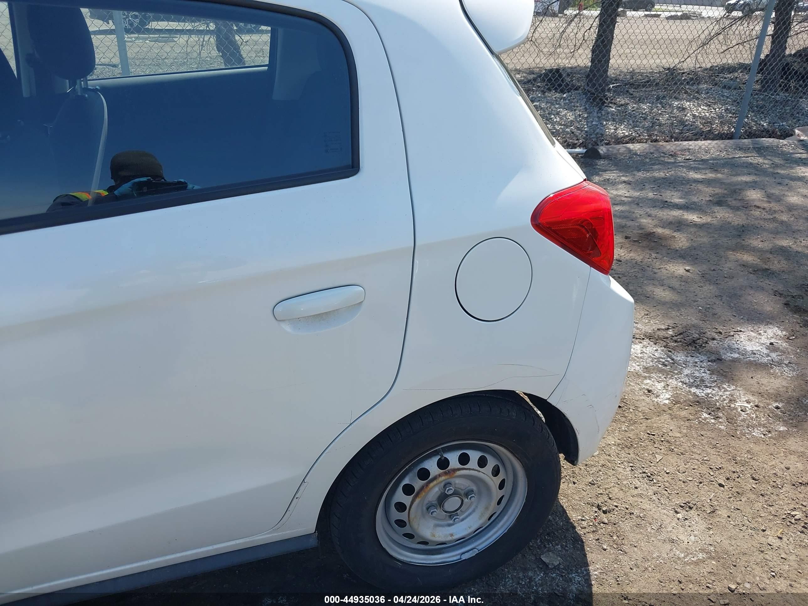 MITSUBISHI MIRAGE image 6