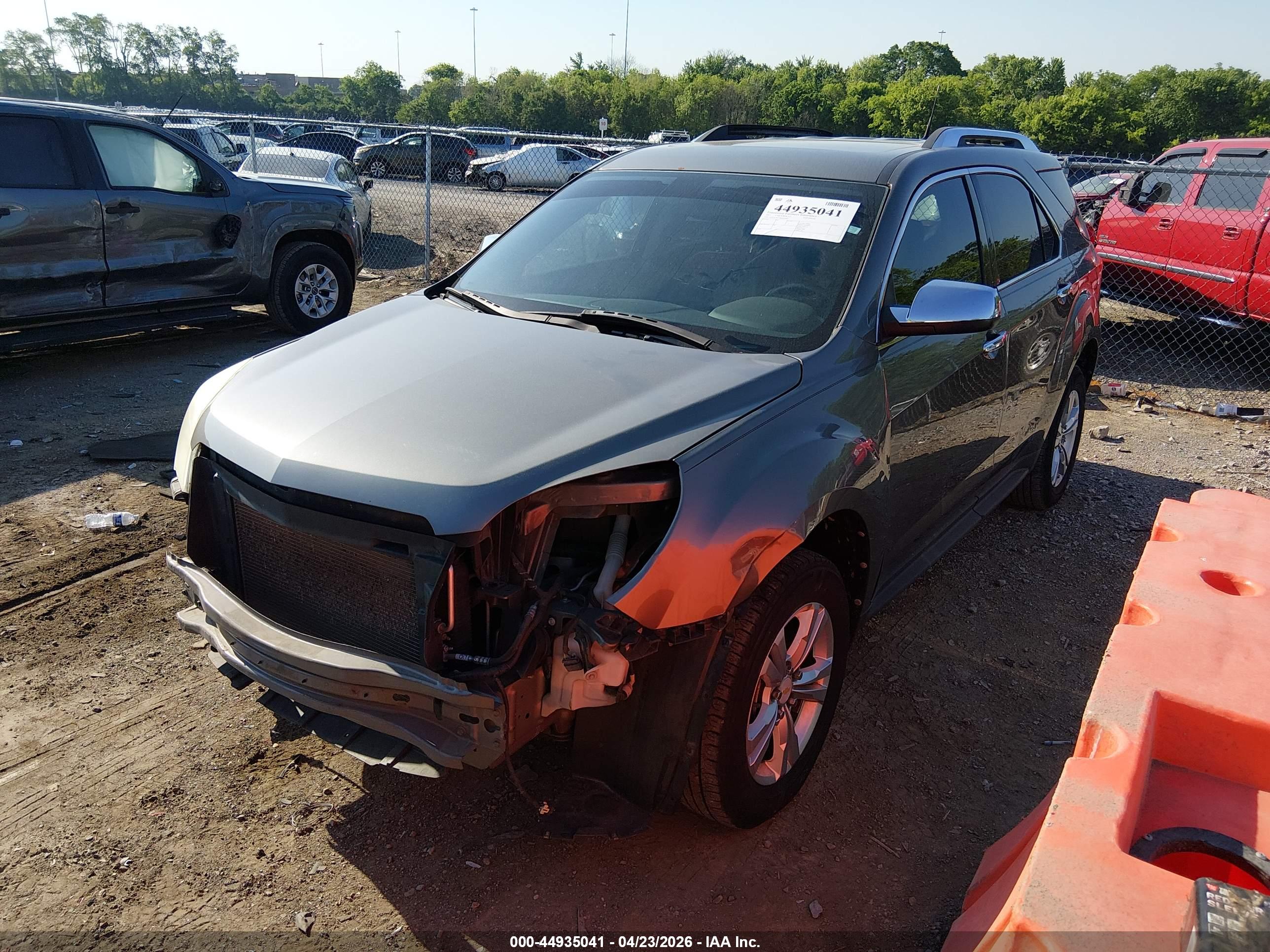 CHEVROLET EQUINOX image 2