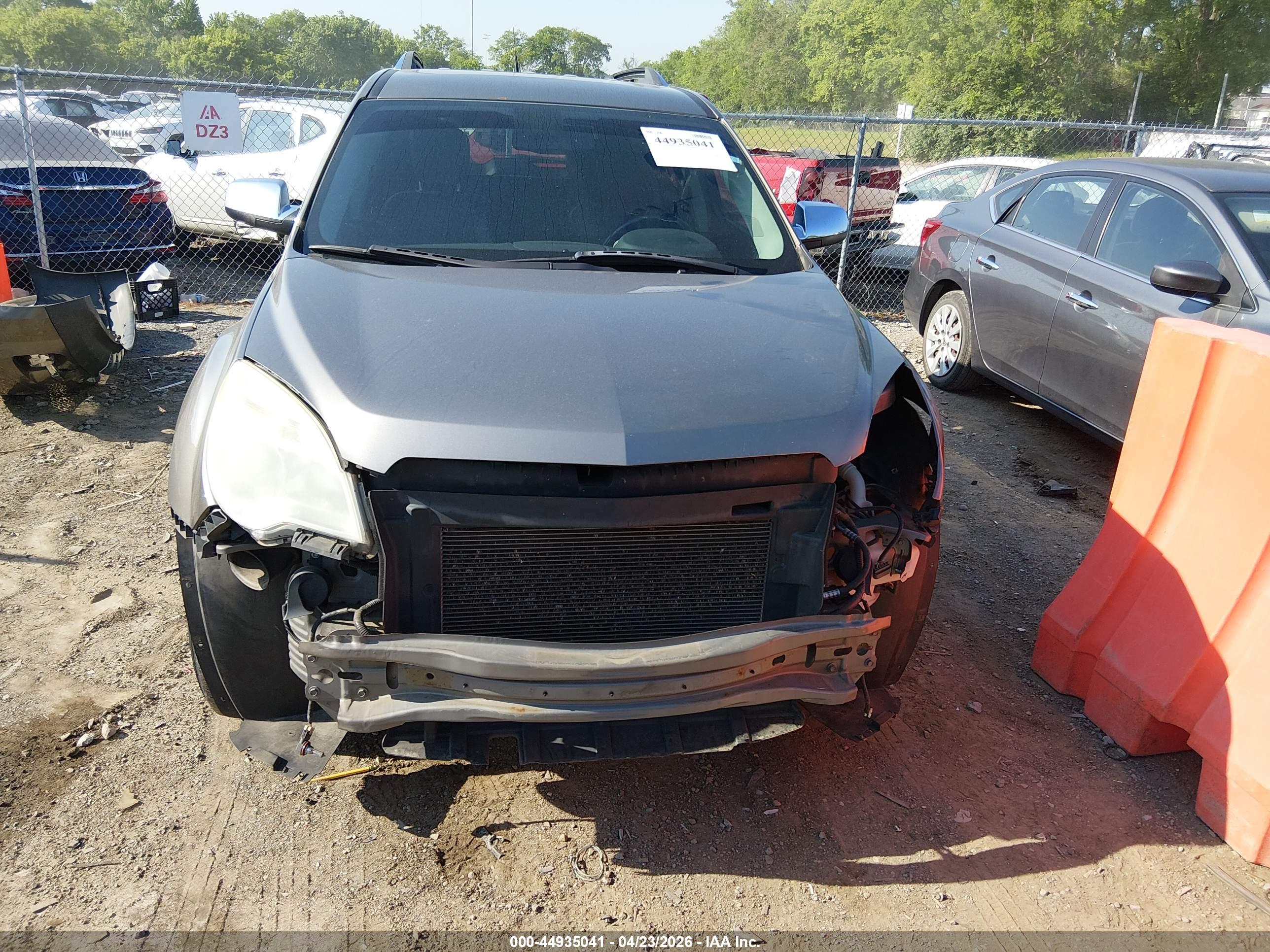 CHEVROLET EQUINOX image 6