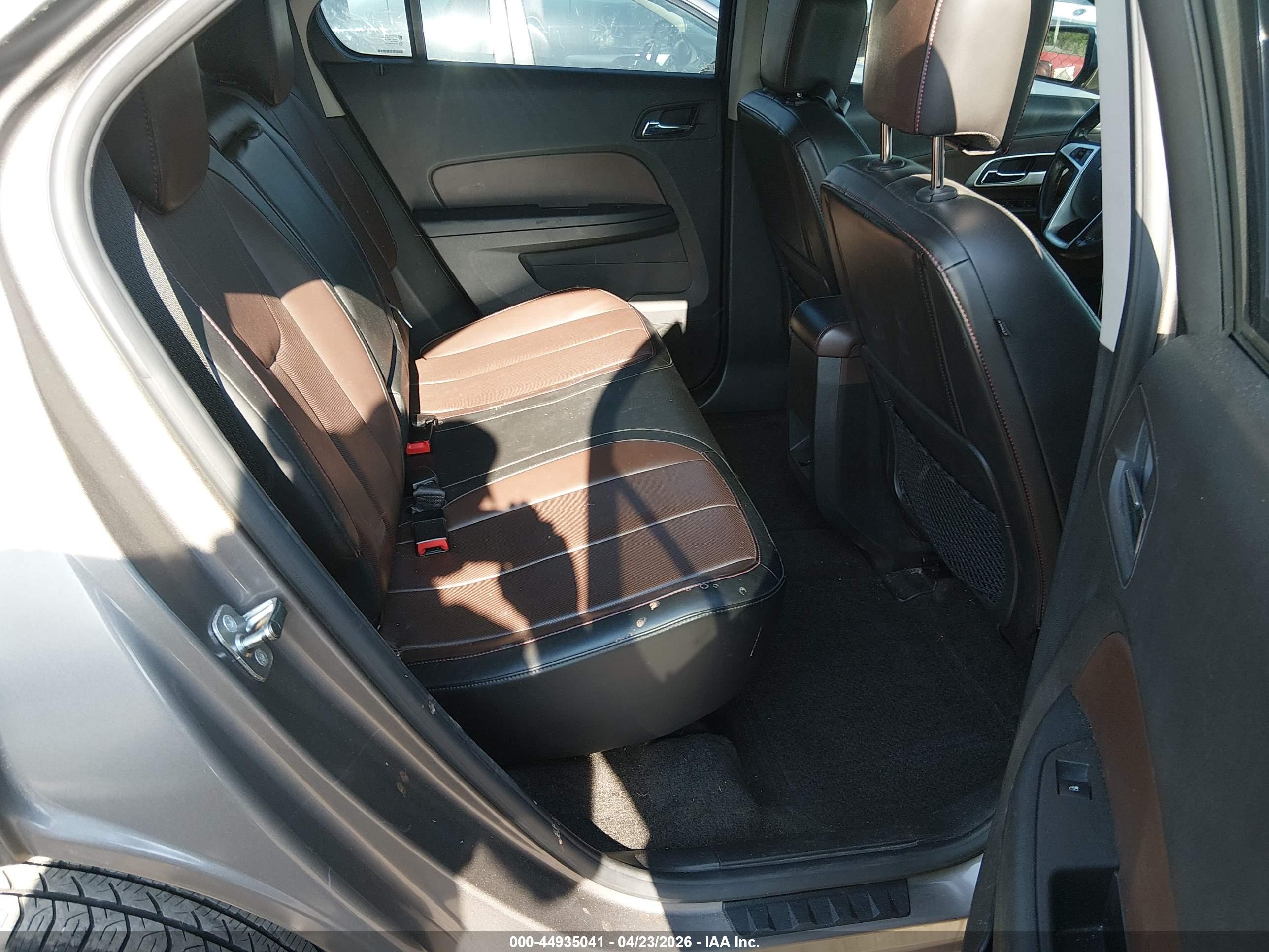 CHEVROLET EQUINOX image 8
