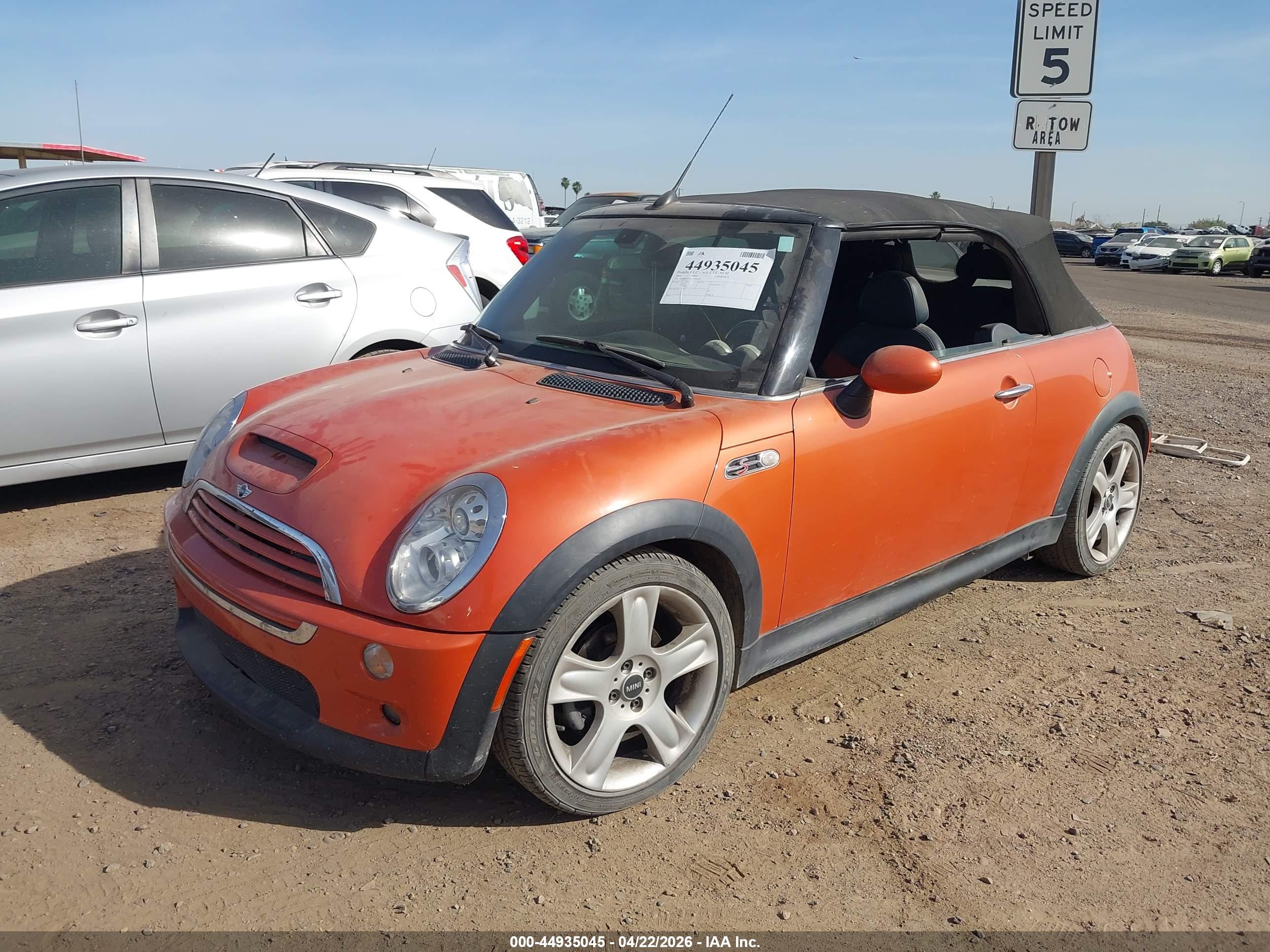 MINI COOPER image 2