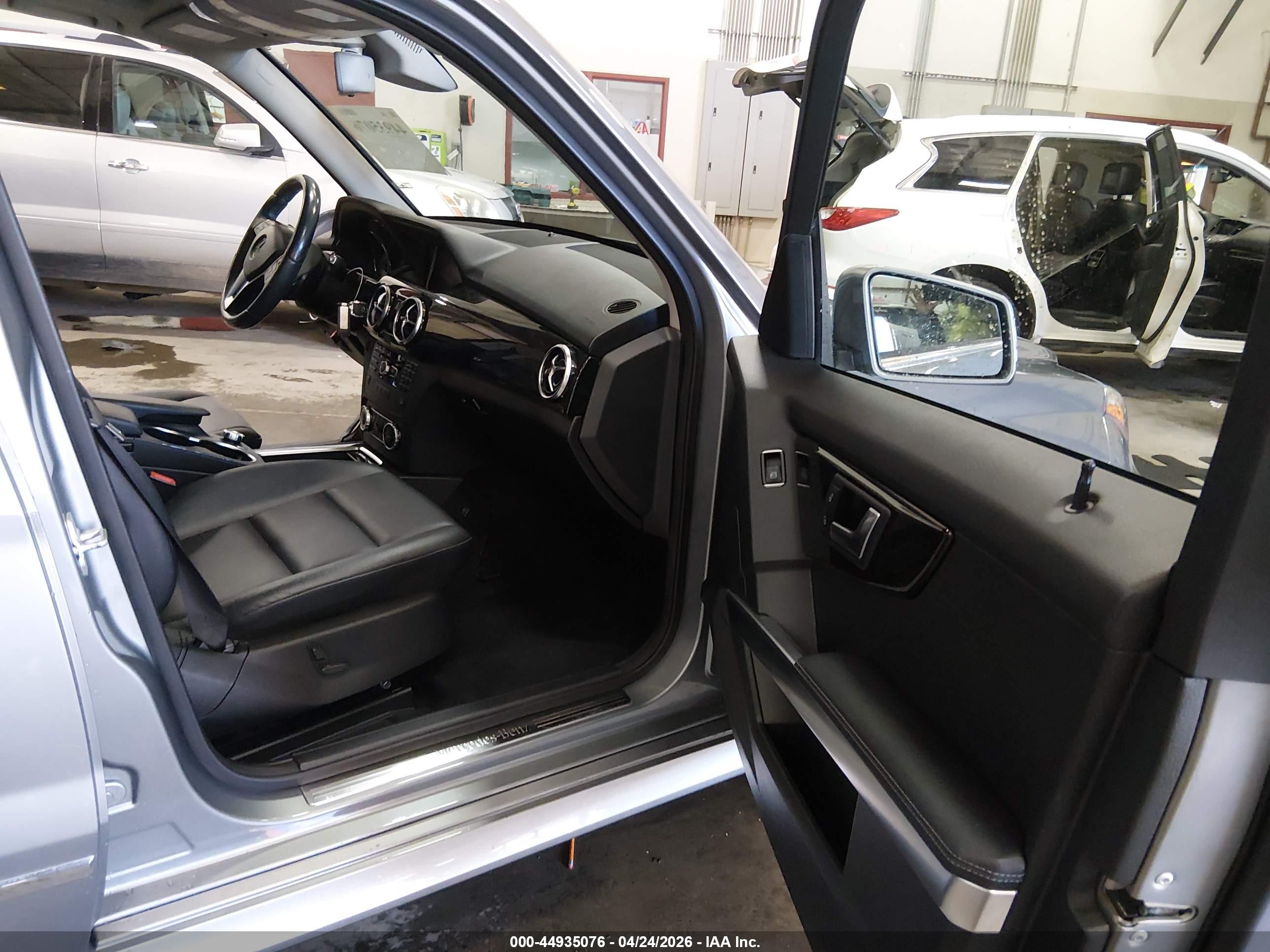 MERCEDES-BENZ GLK image 5