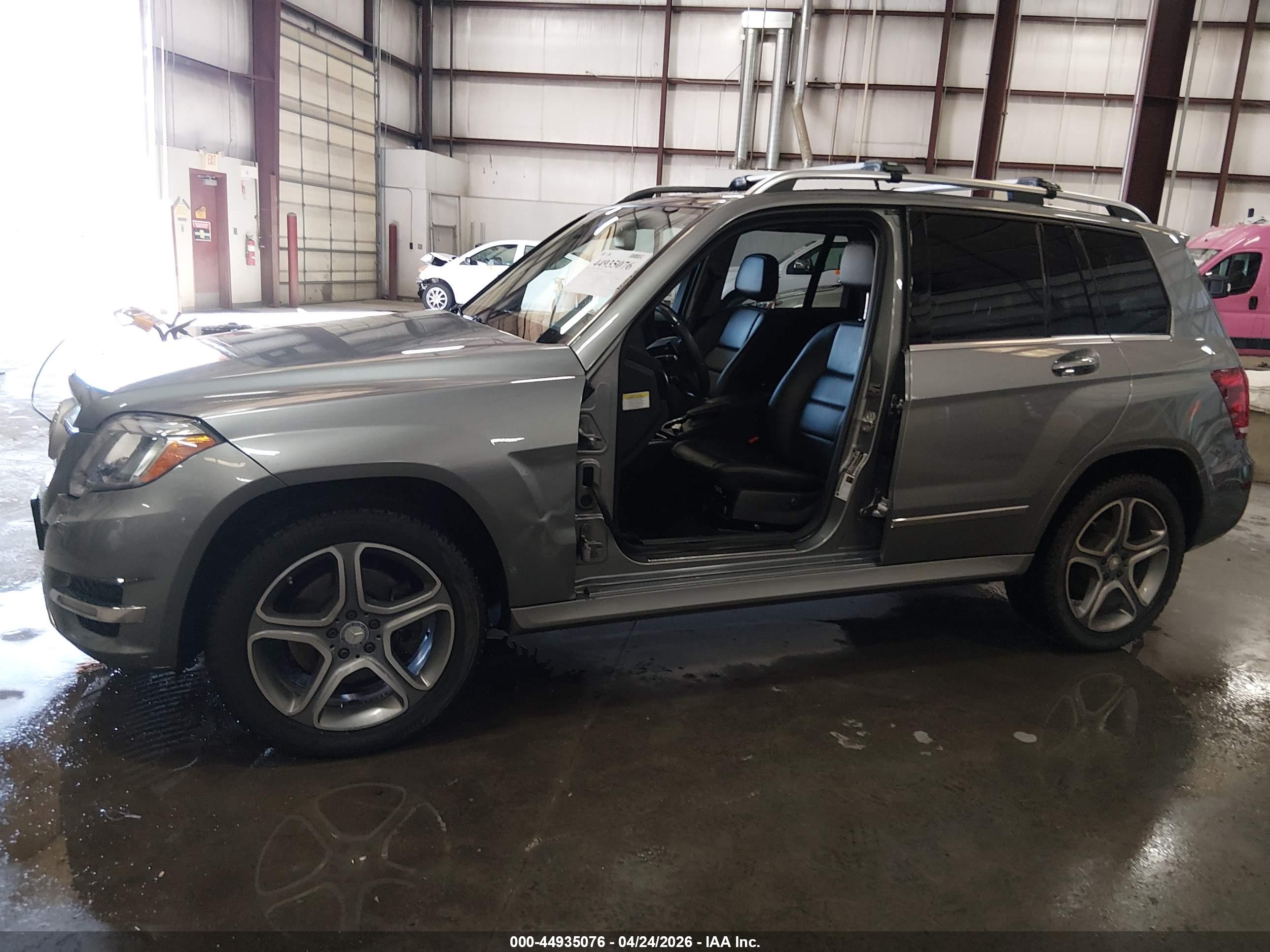 MERCEDES-BENZ GLK image 6