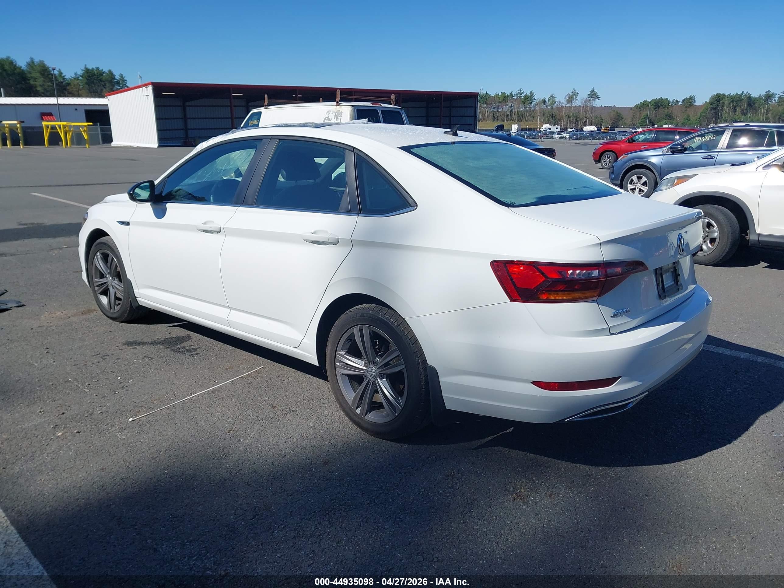 VOLKSWAGEN JETTA image 3