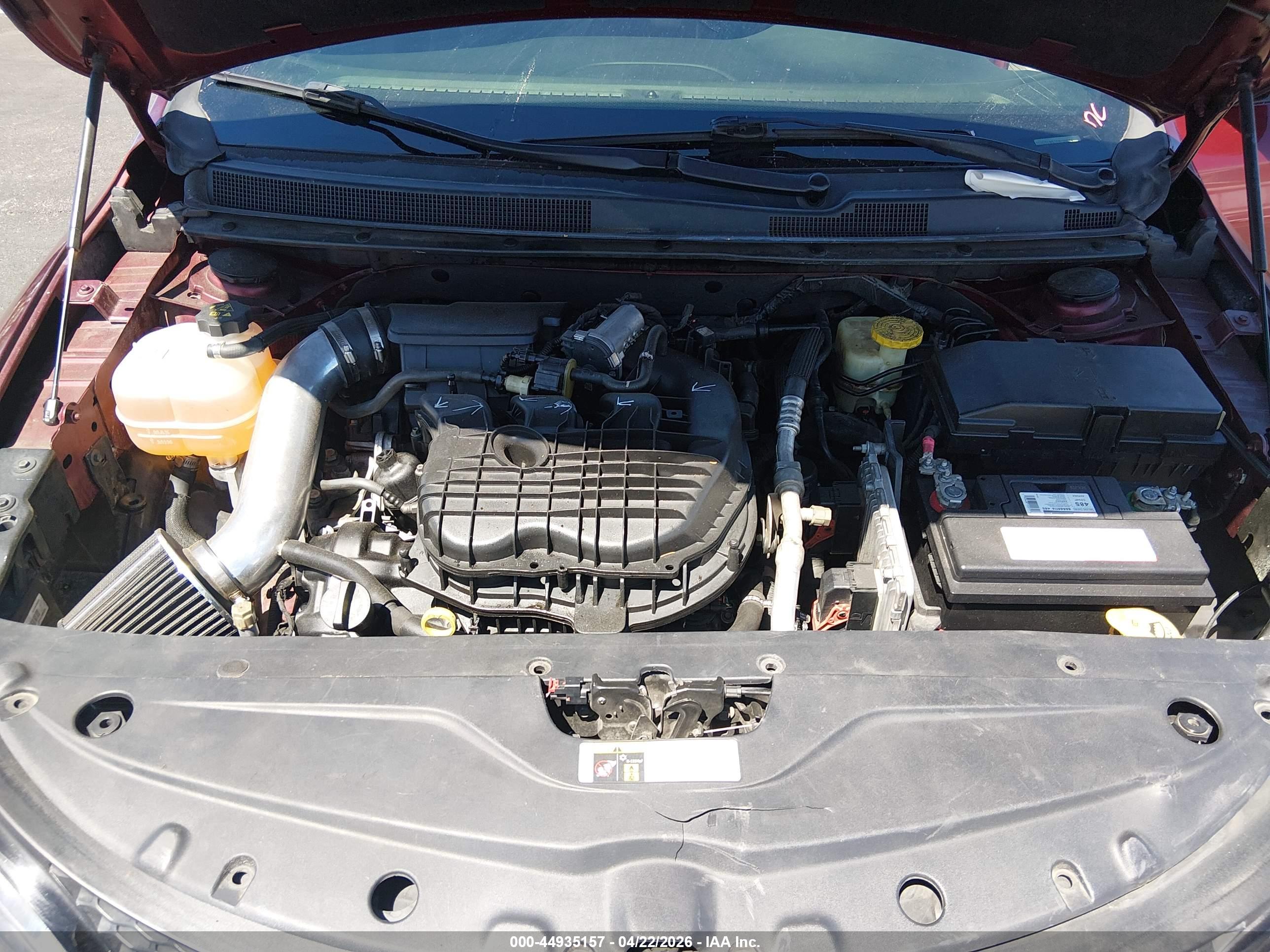 CHRYSLER 200 image 10