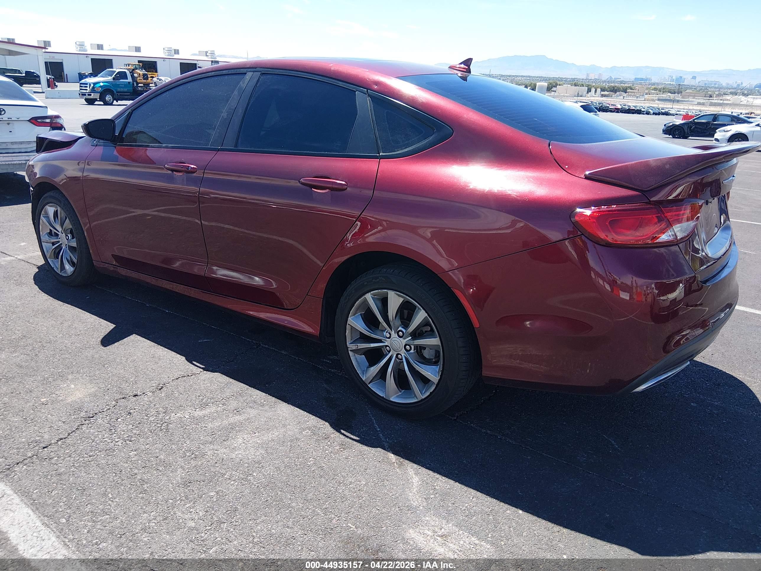 CHRYSLER 200 image 3