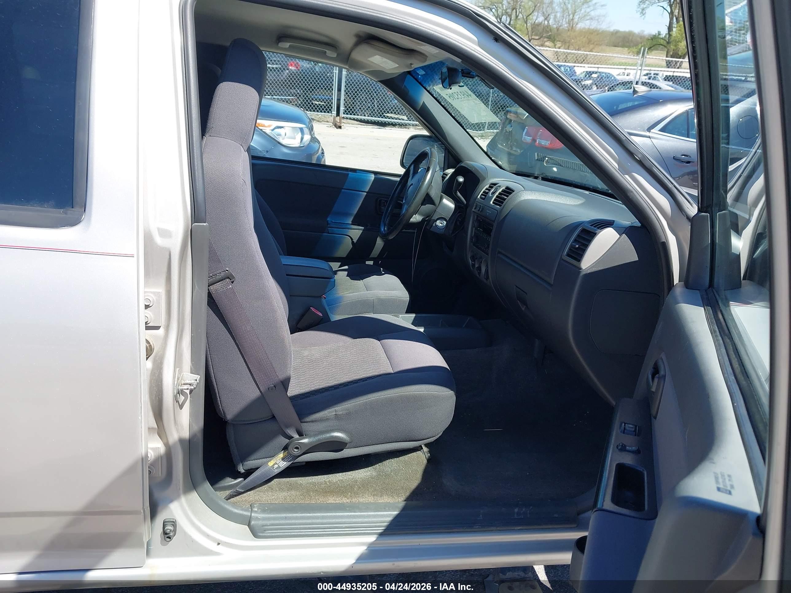 GMC CANYON image 5