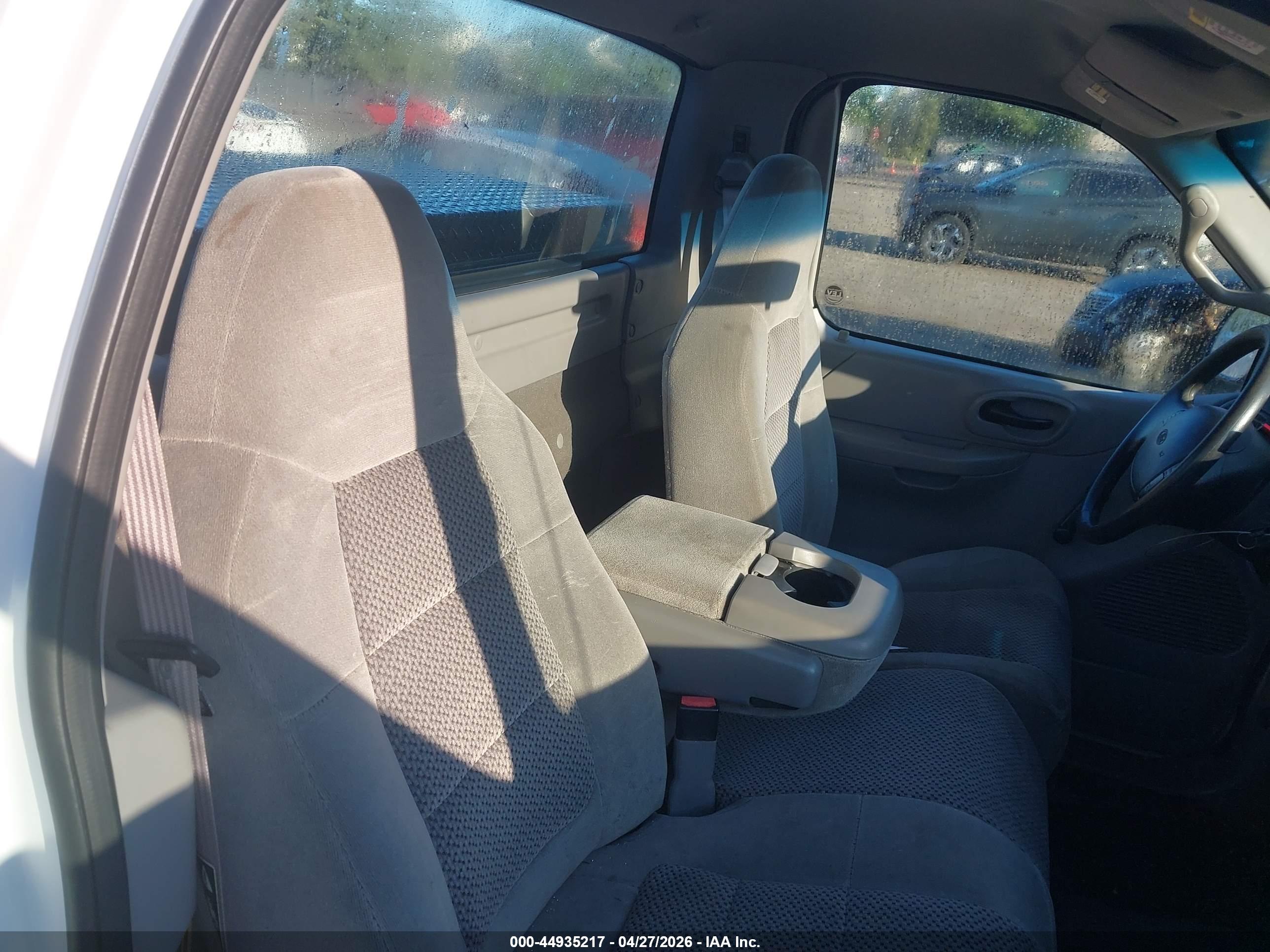 FORD F-150 image 8