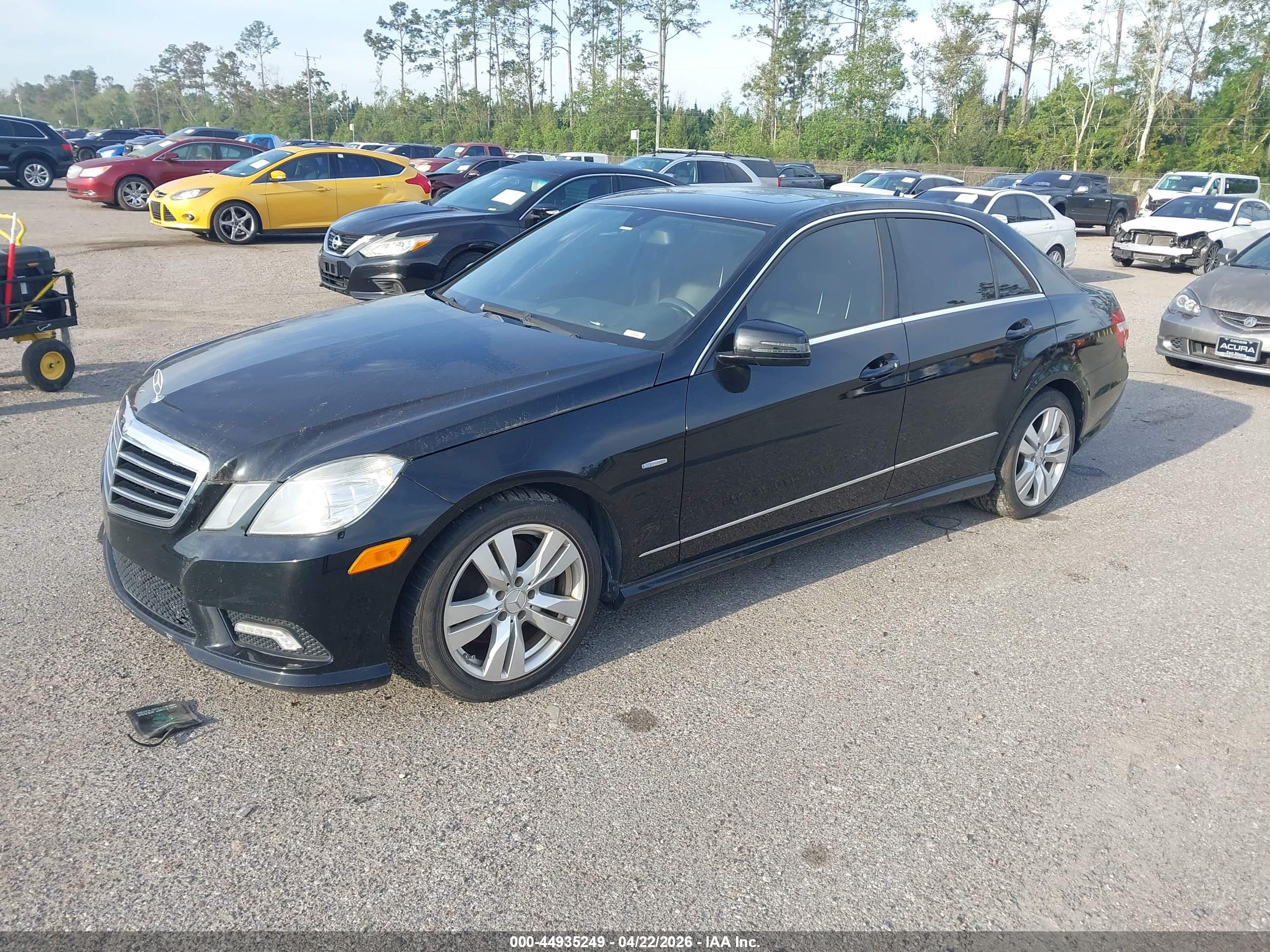 MERCEDES-BENZ E image 2