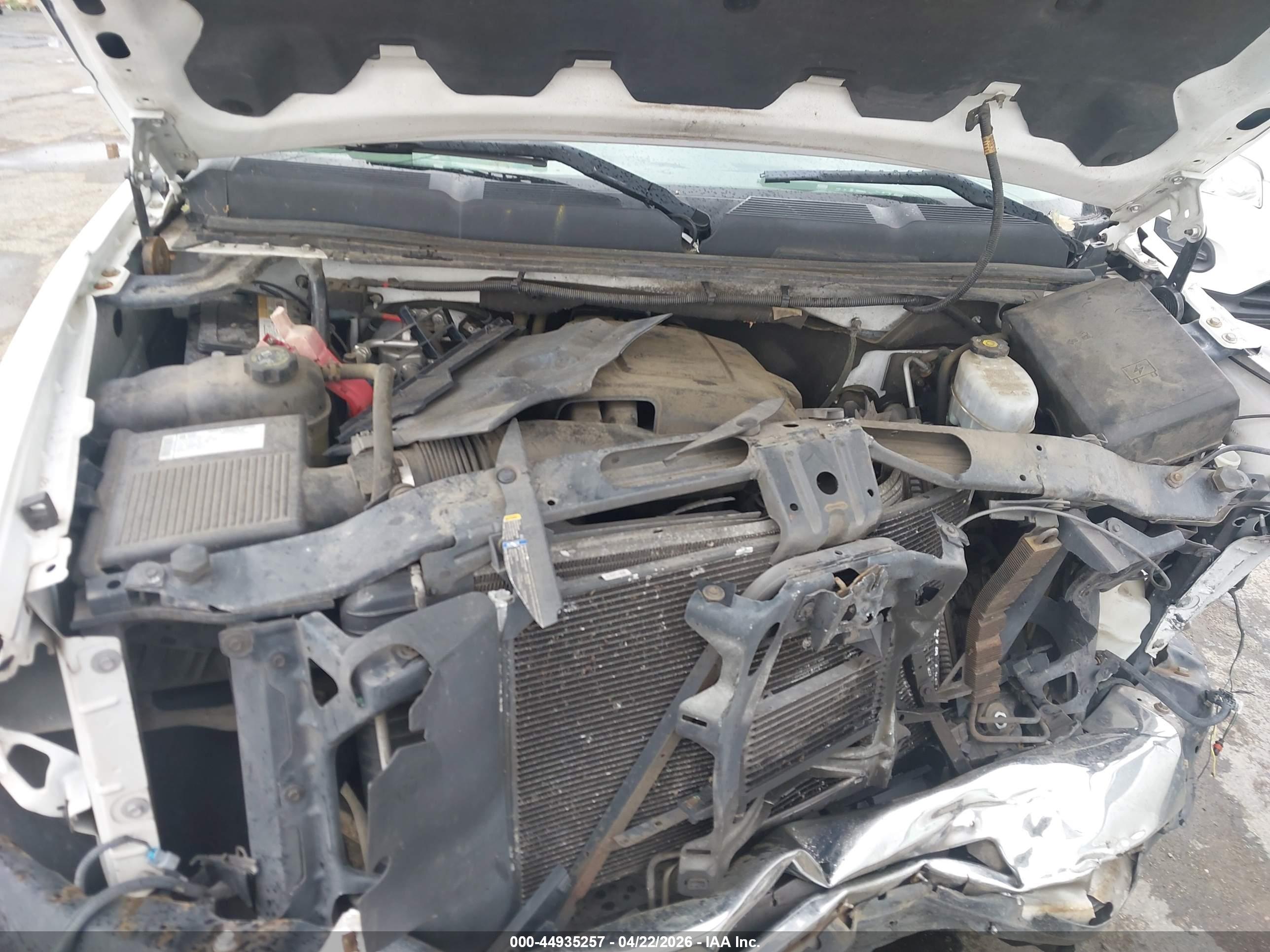 CHEVROLET SILVERADO image 10