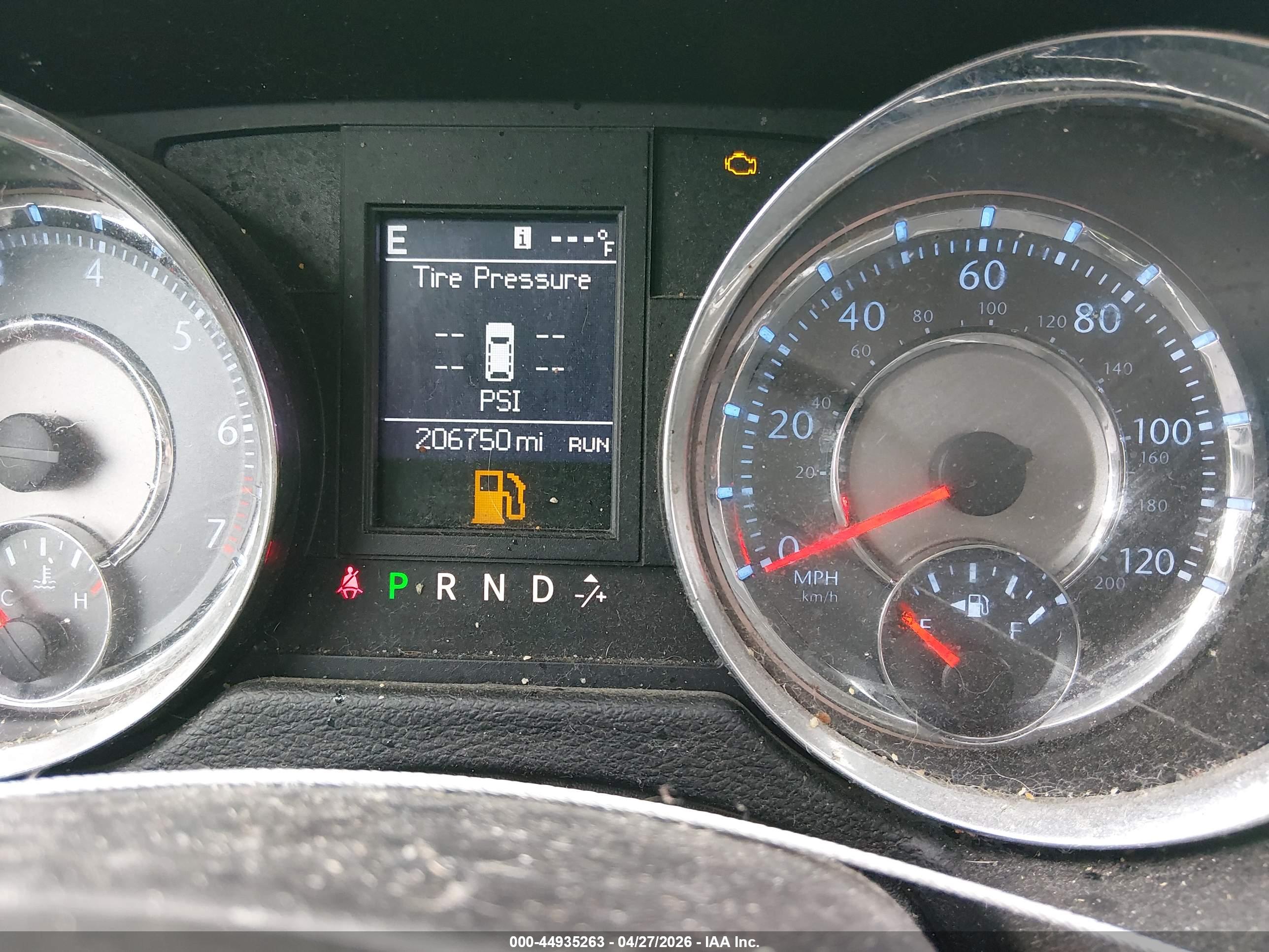 CHRYSLER TOWN image 7
