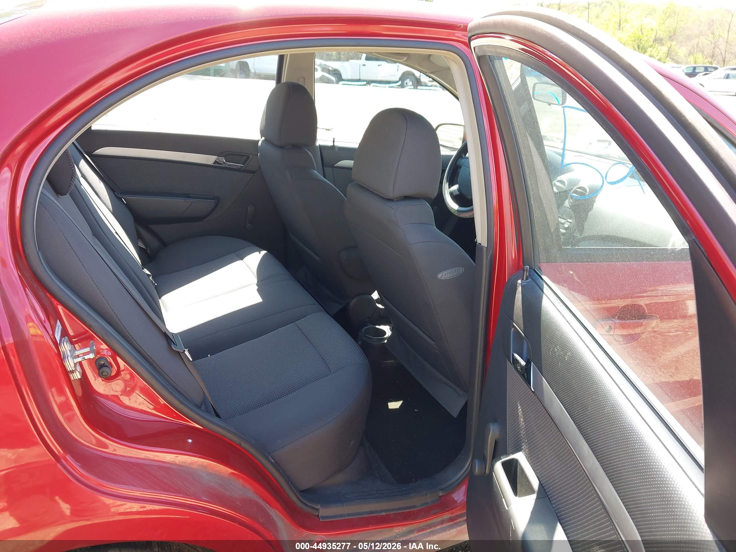 CHEVROLET AVEO image 8