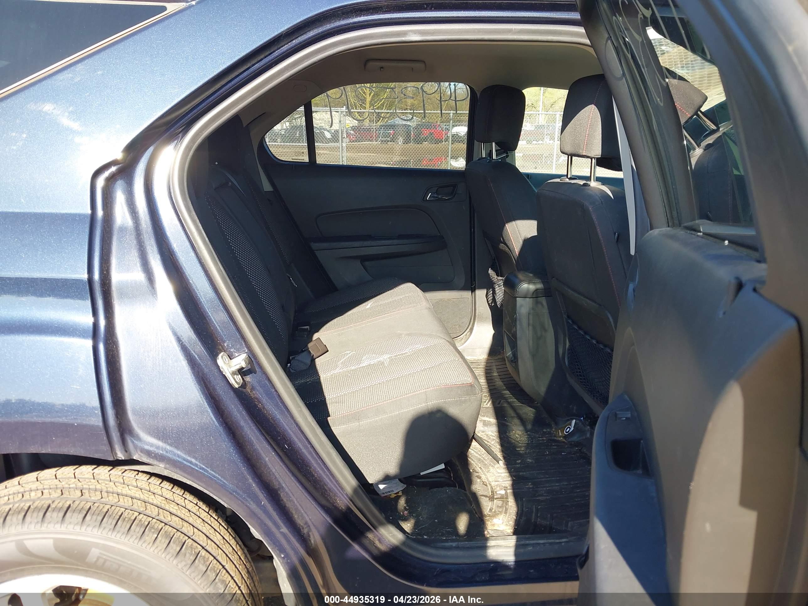 CHEVROLET EQUINOX image 8