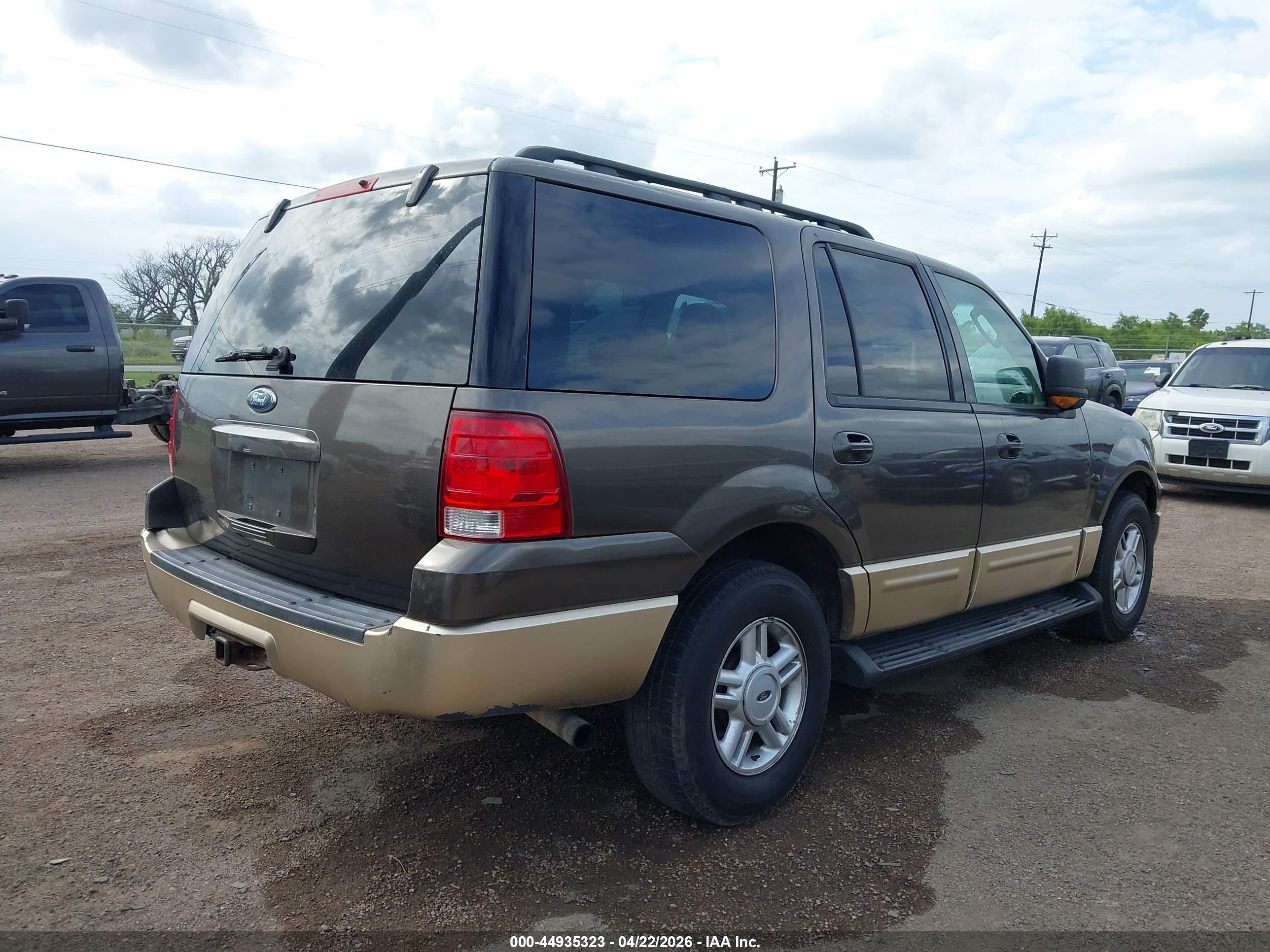FORD EXPEDITION image 4