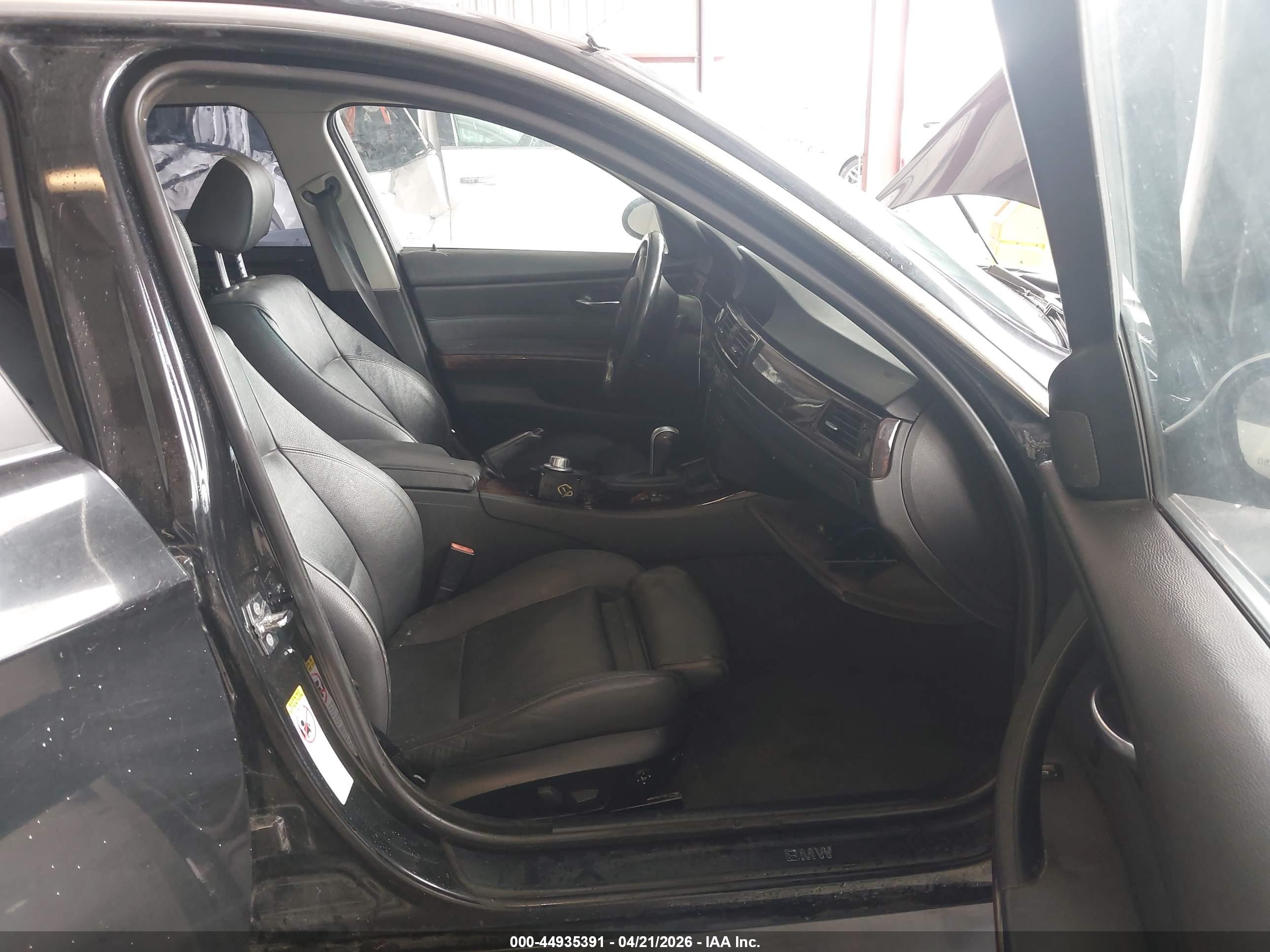 BMW 330I image 5