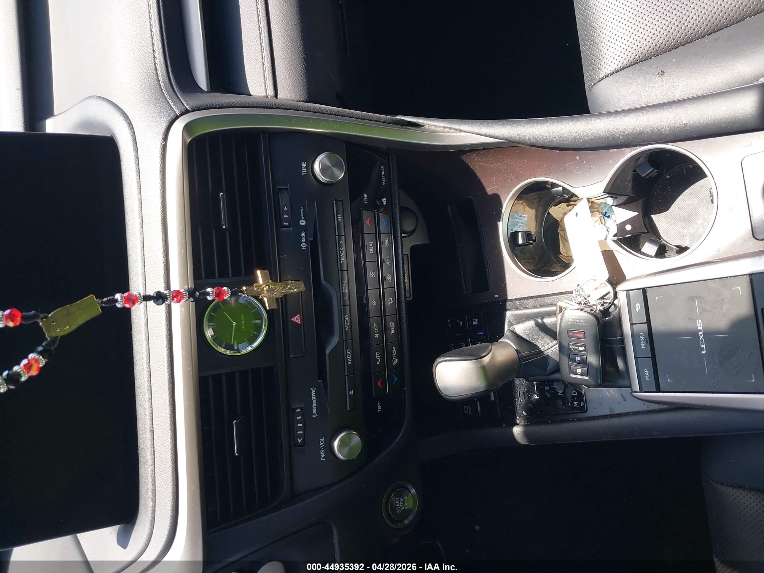 LEXUS RX image 11