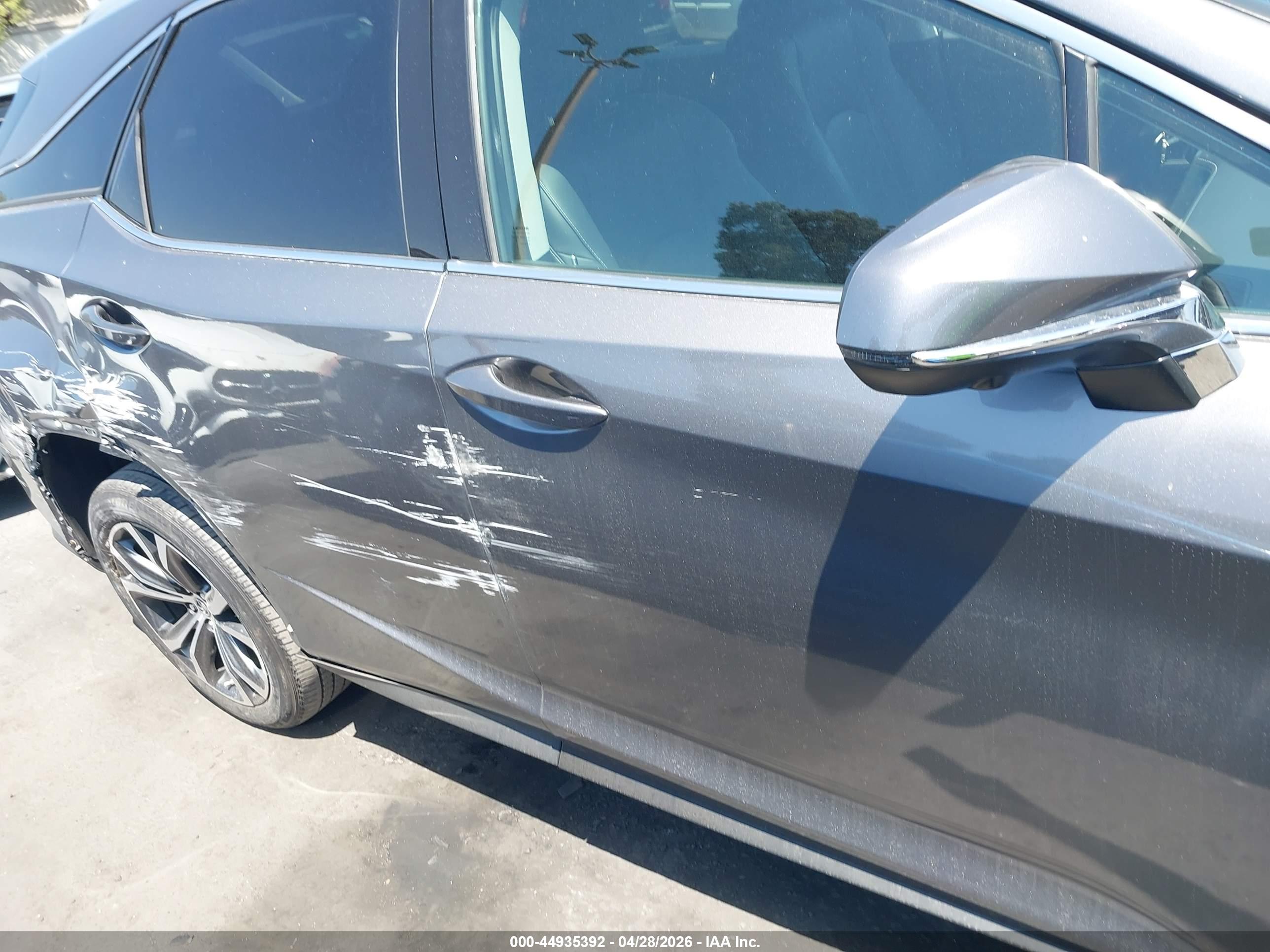 LEXUS RX image 6