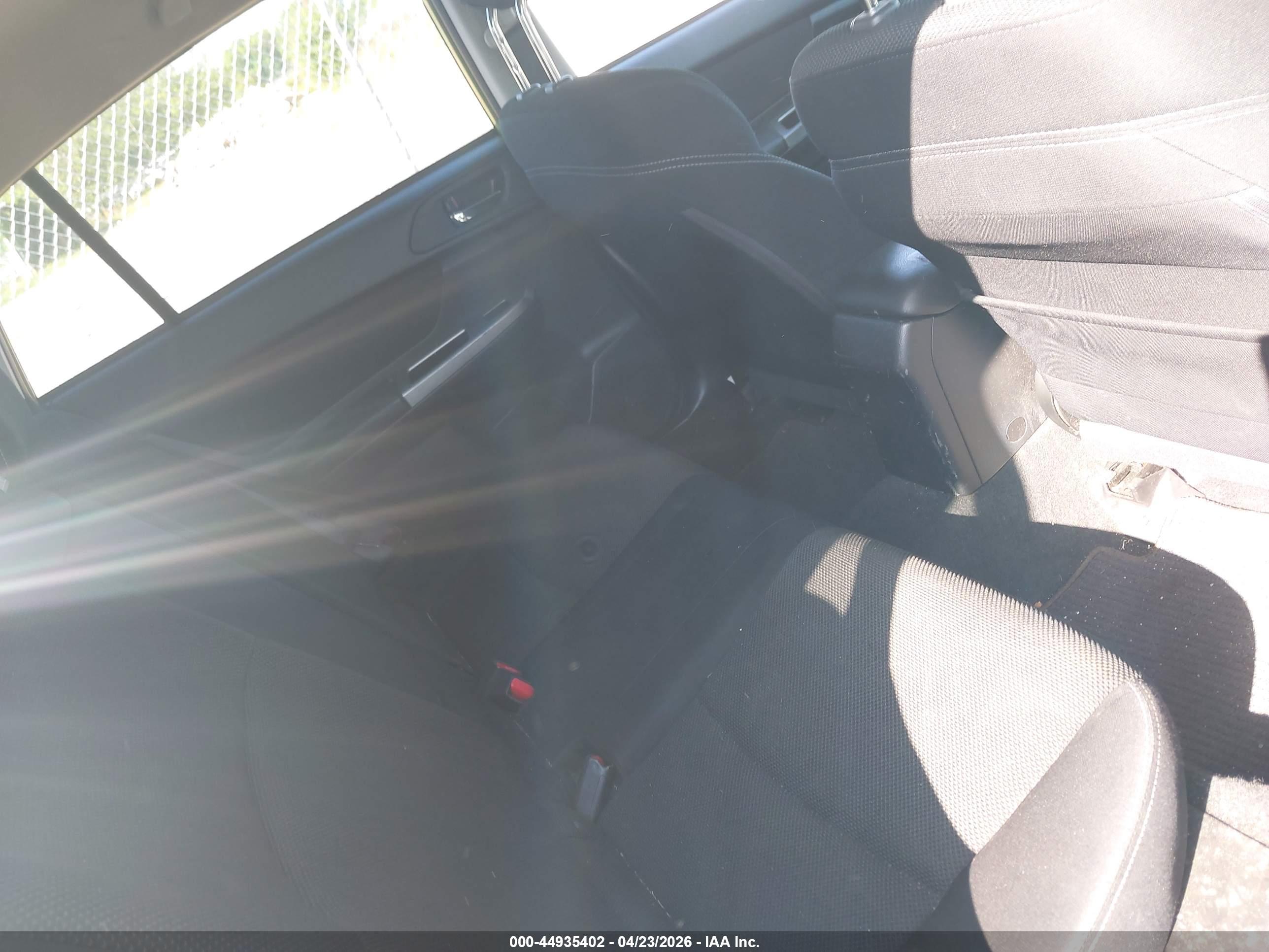 SUBARU XV image 8