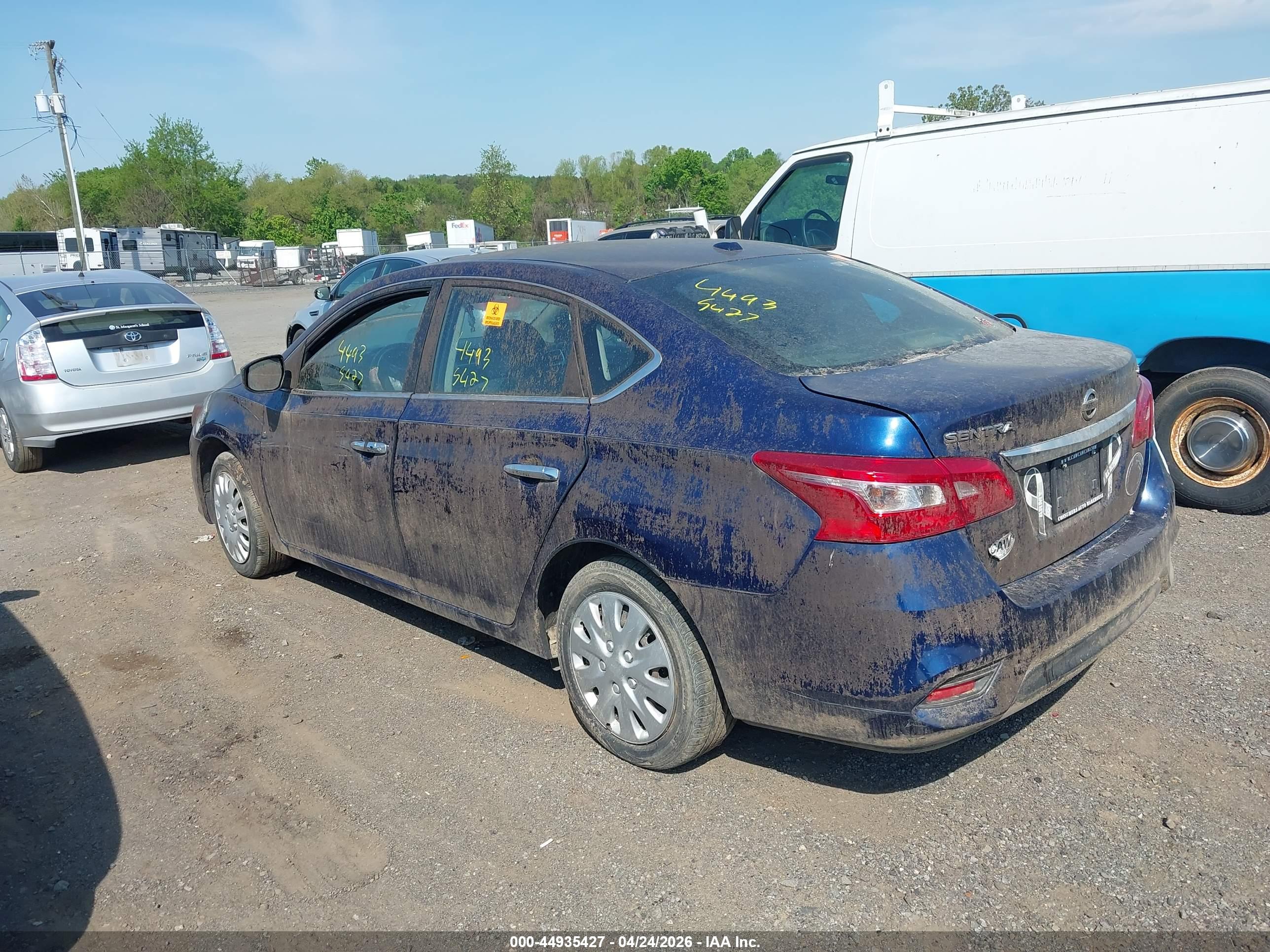 NISSAN SENTRA image 3