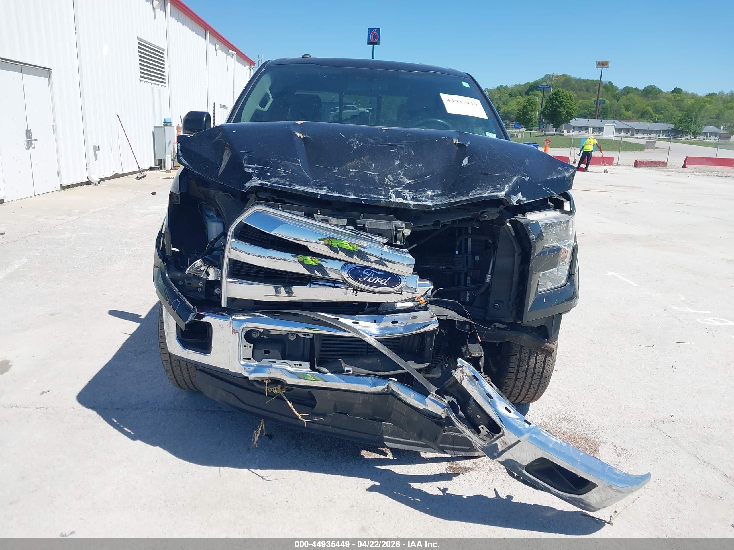 FORD F-150 image 6