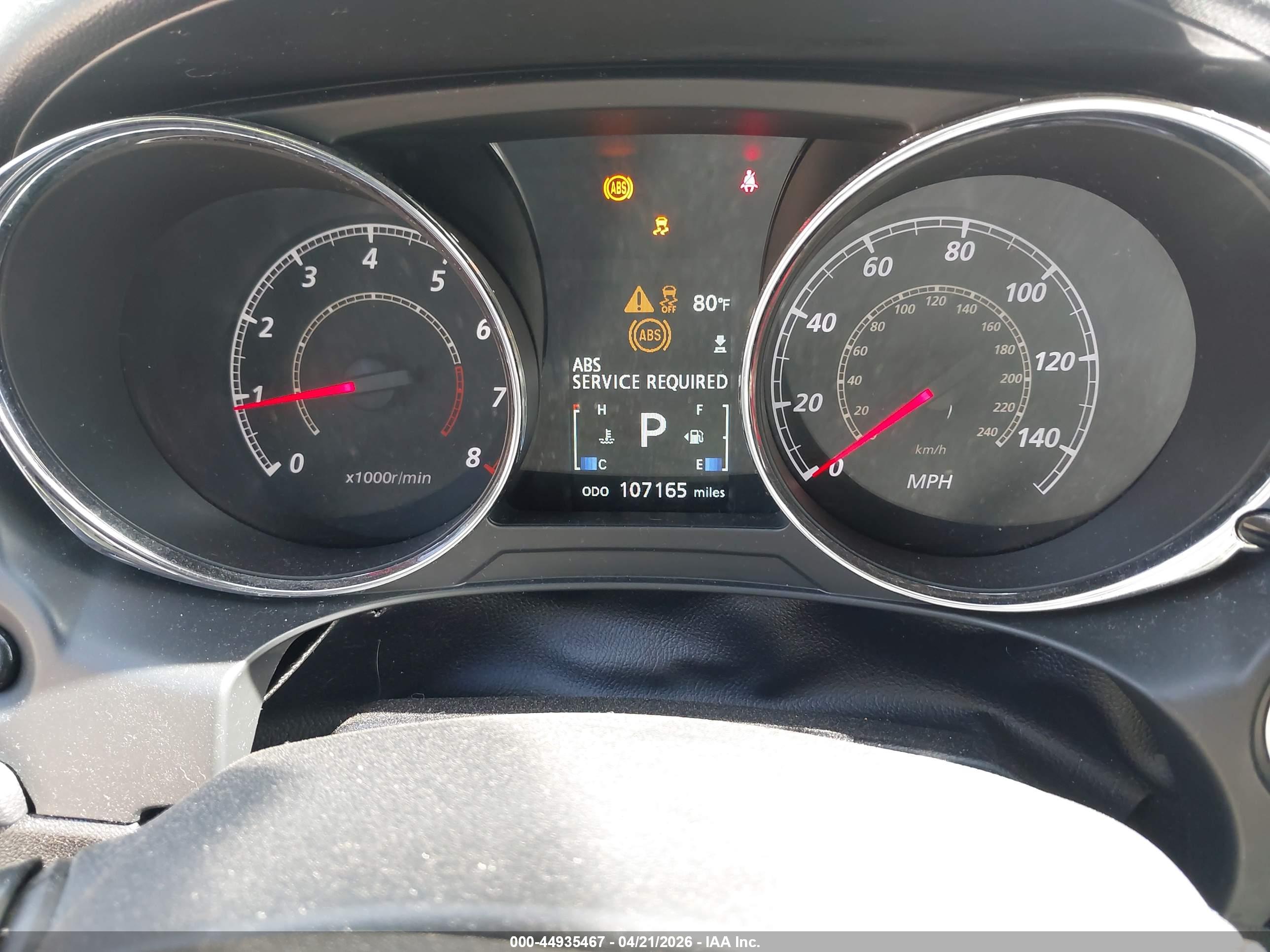 MITSUBISHI OUTLANDER image 7