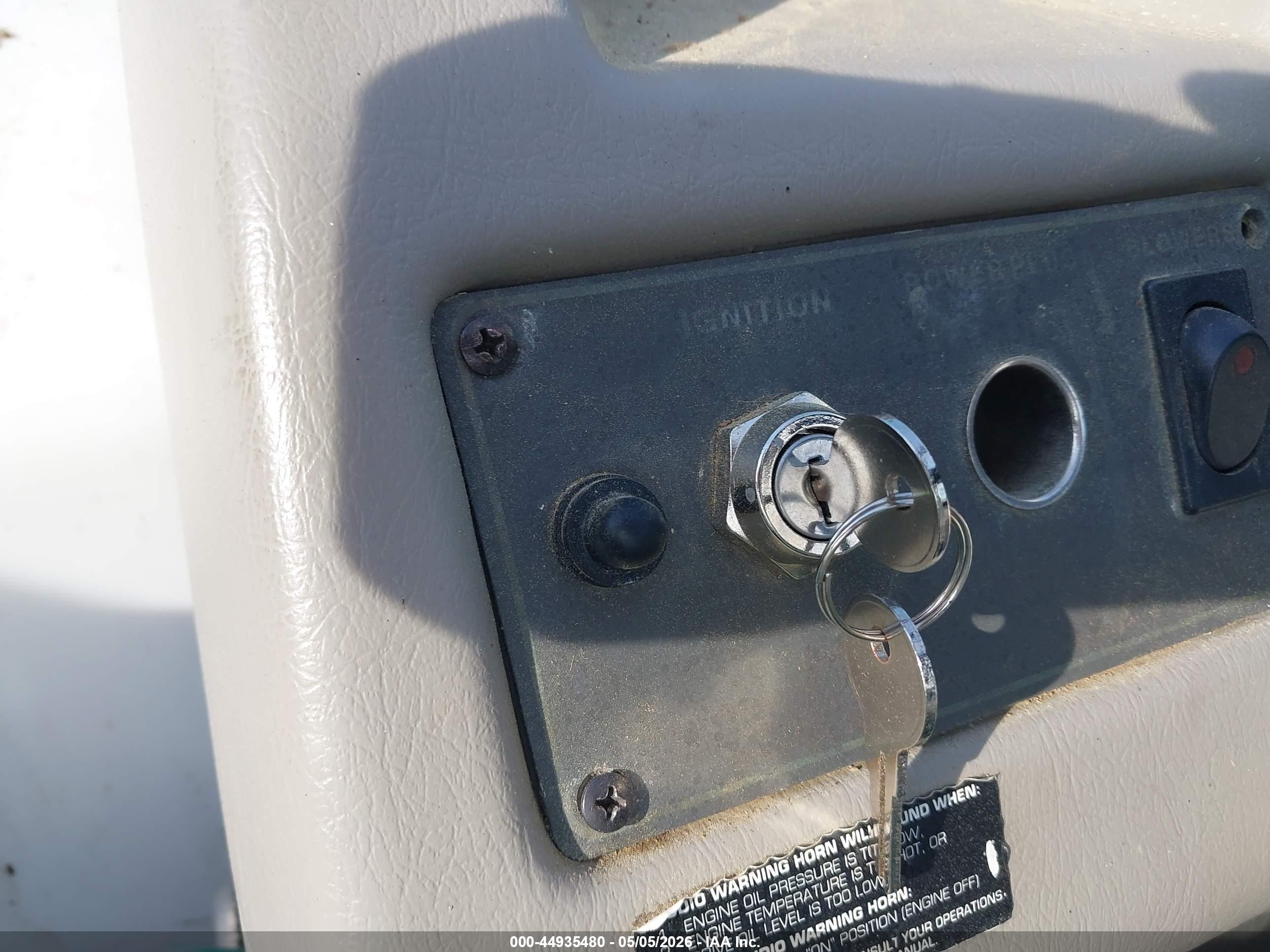 CHAPARRAL 24' image 11
