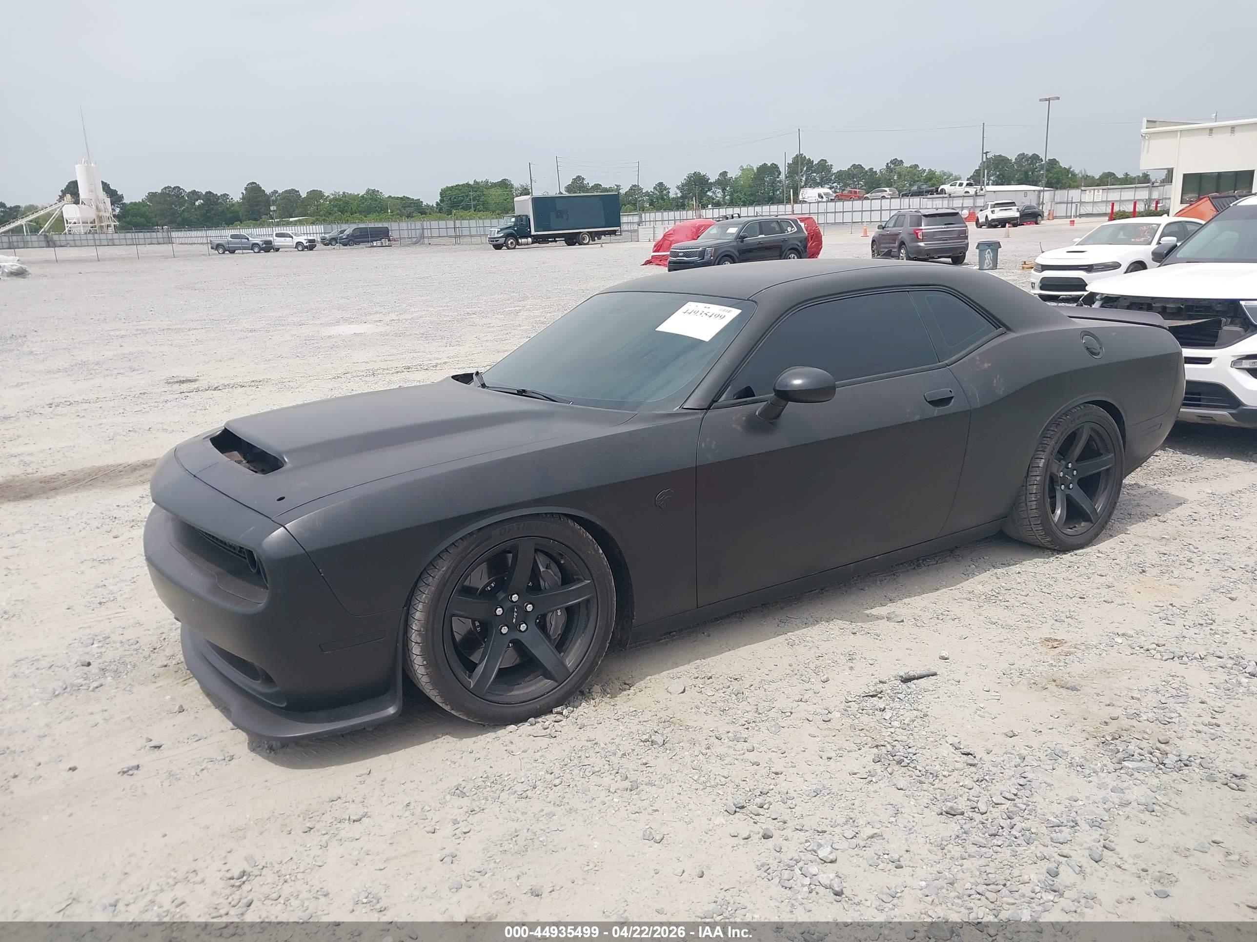DODGE CHALLENGER image 2