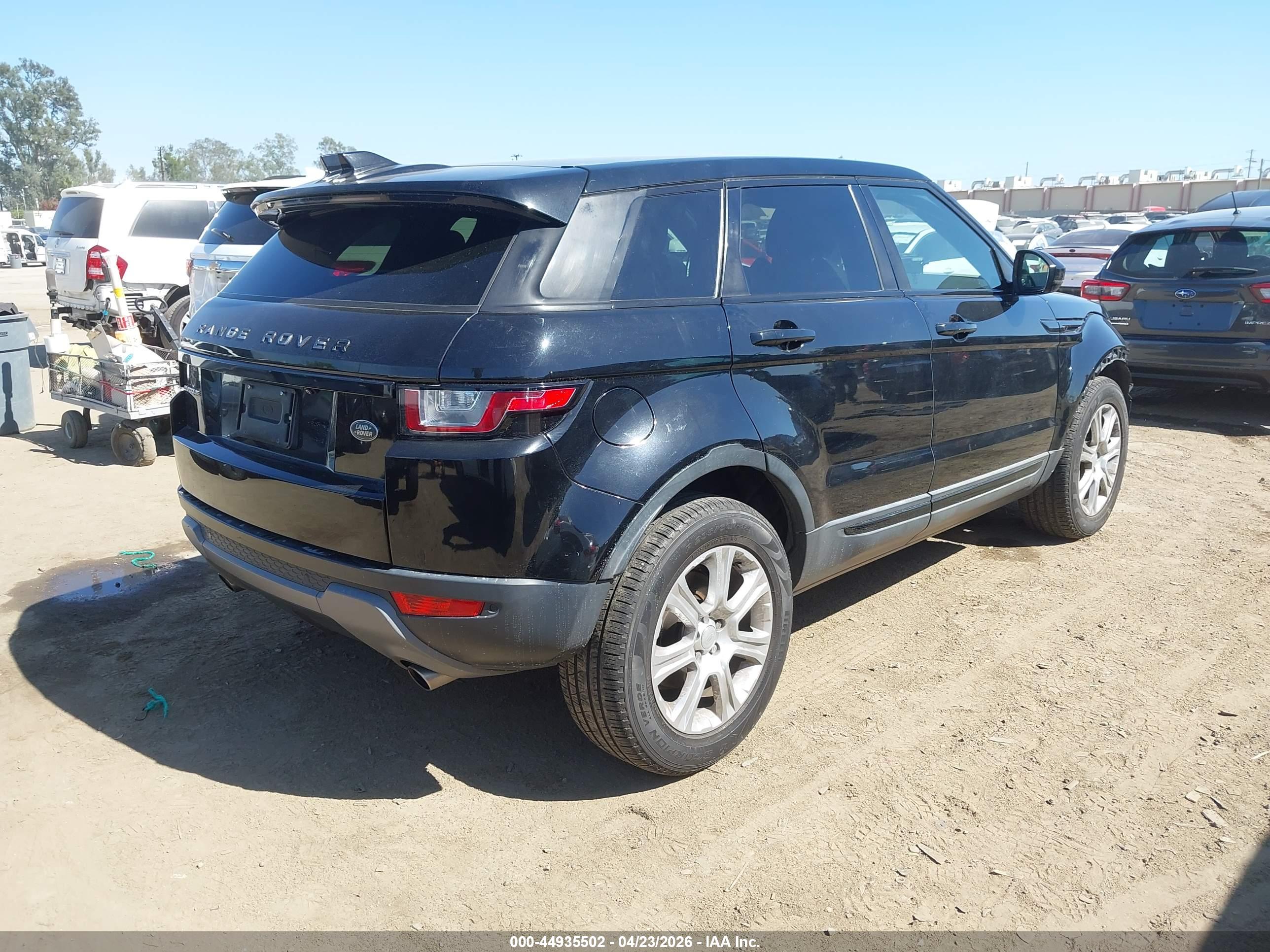 LAND ROVER image 4