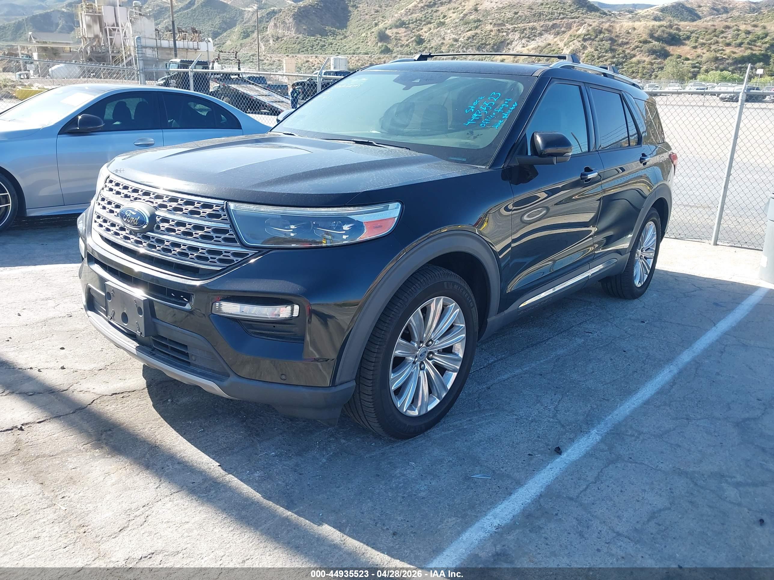 FORD EXPLORER image 2