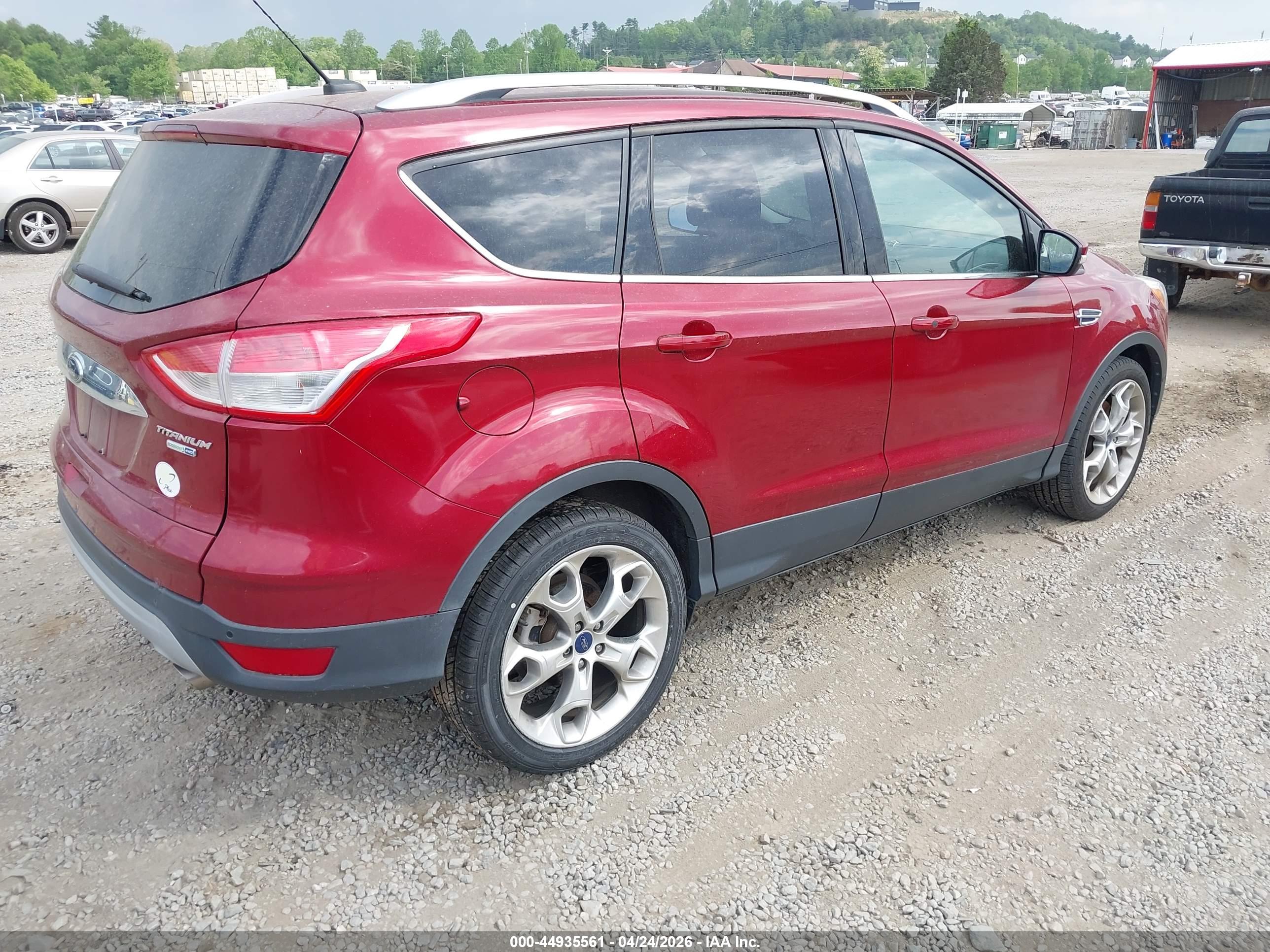 FORD ESCAPE image 4