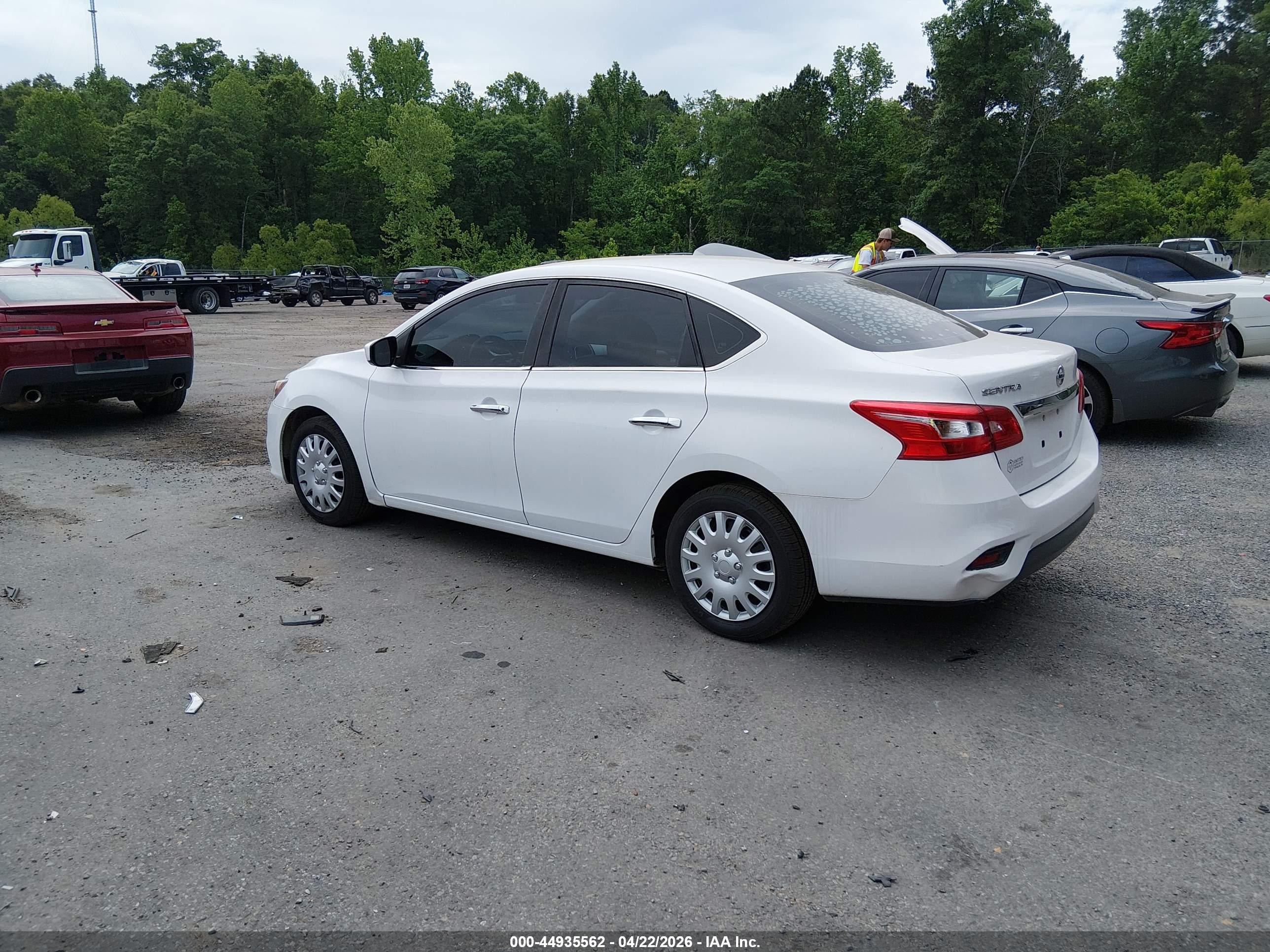 NISSAN SENTRA image 3