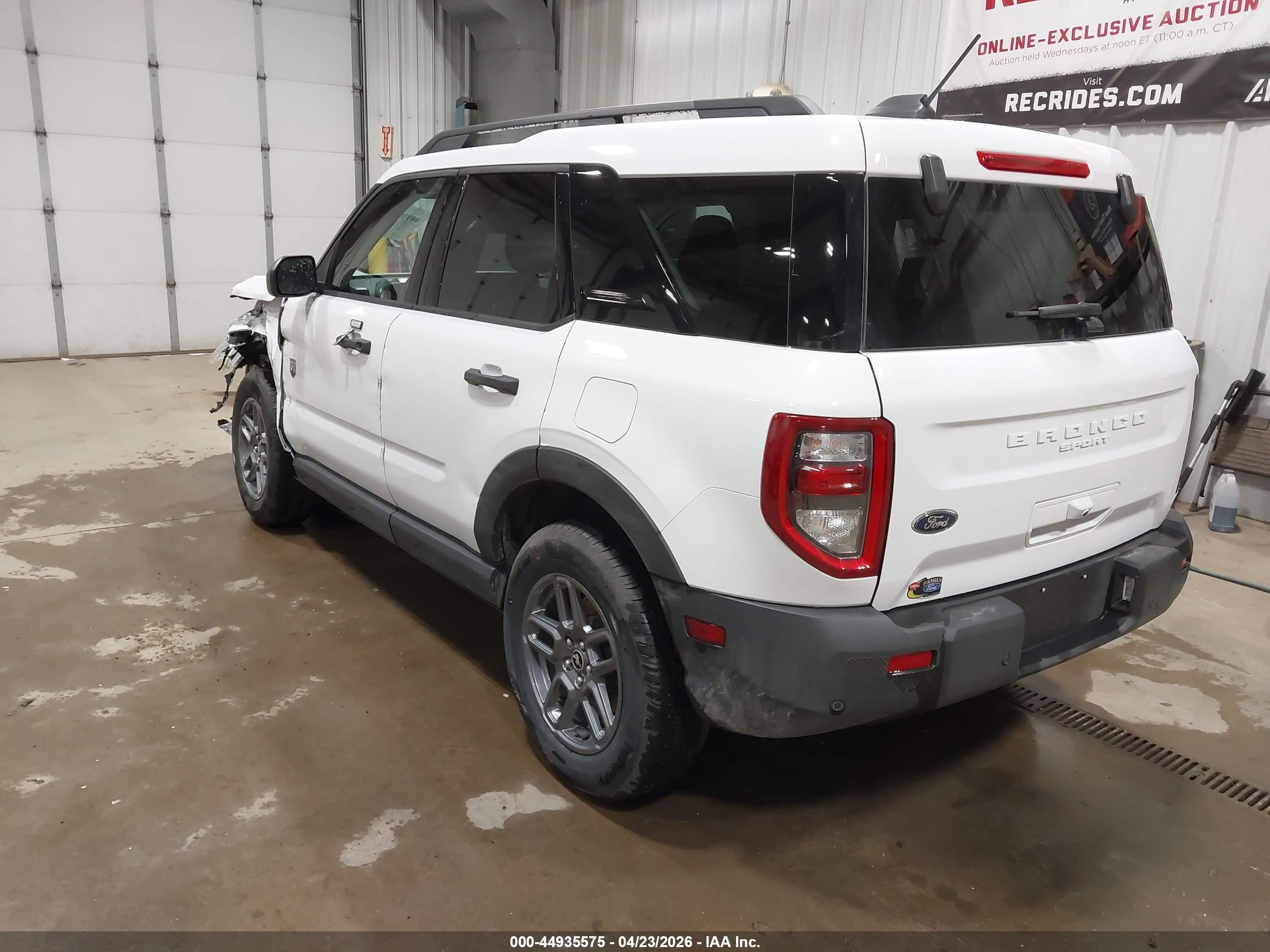 FORD BRONCO image 3