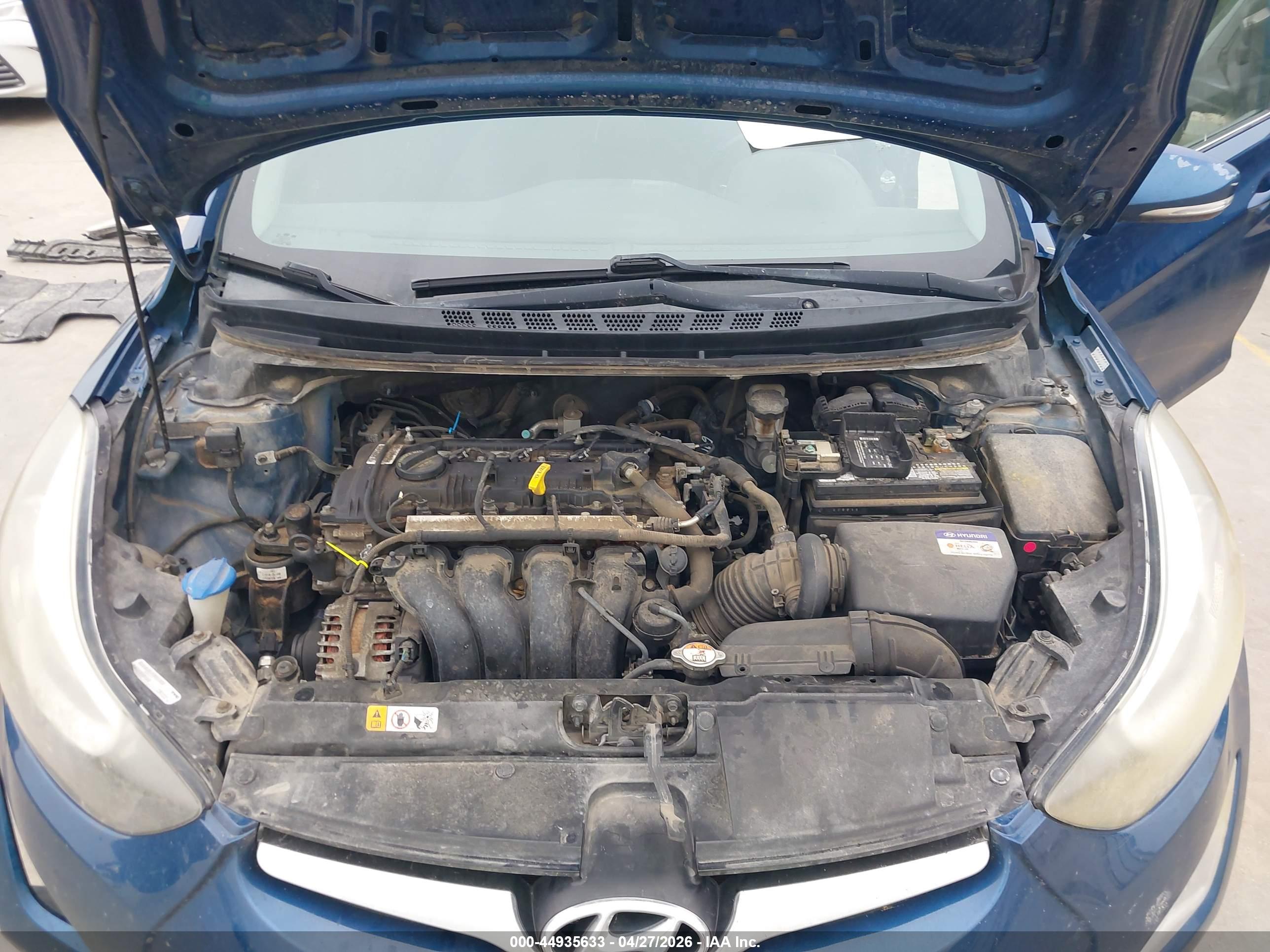 HYUNDAI ELANTRA image 10