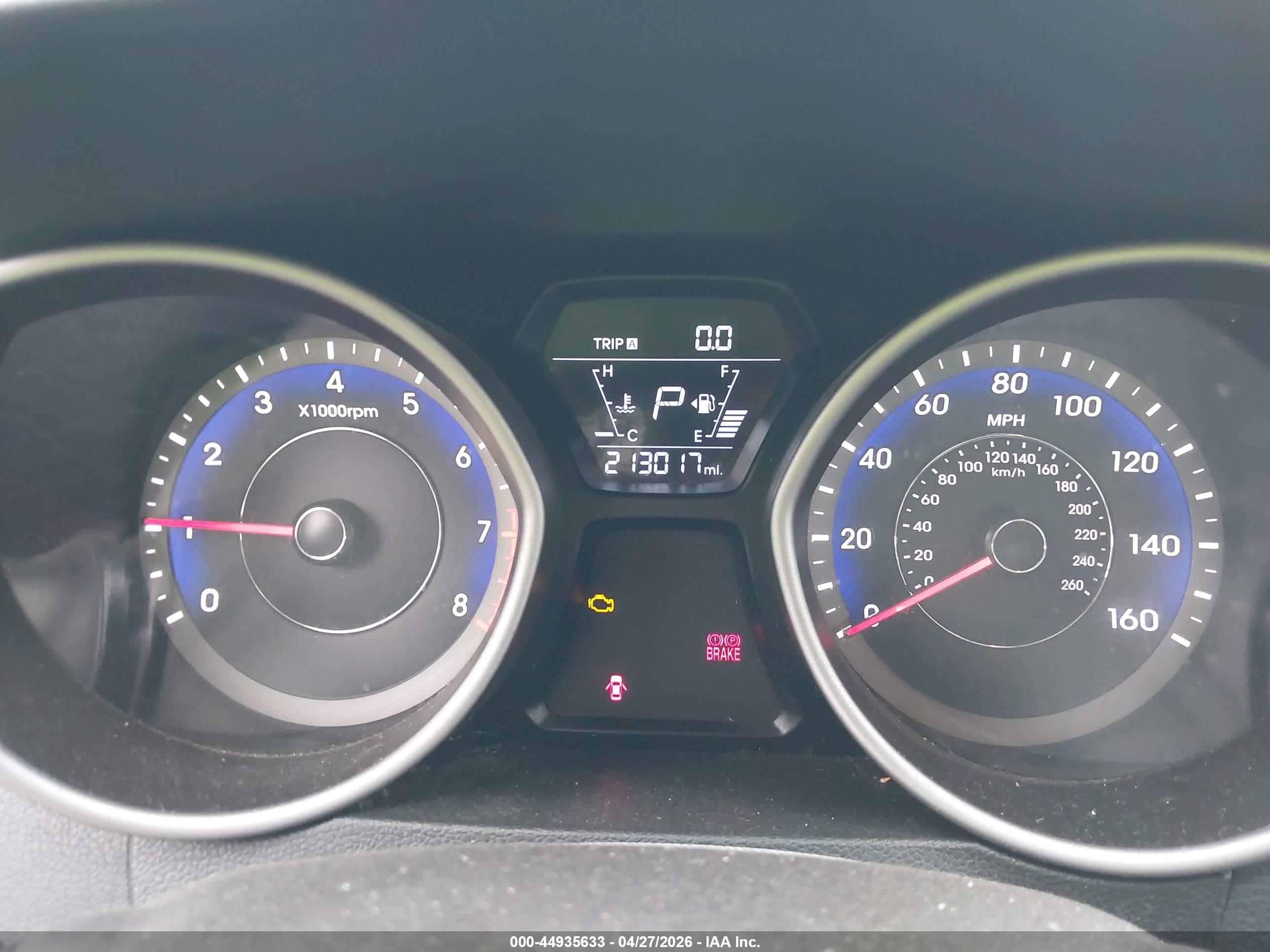 HYUNDAI ELANTRA image 7