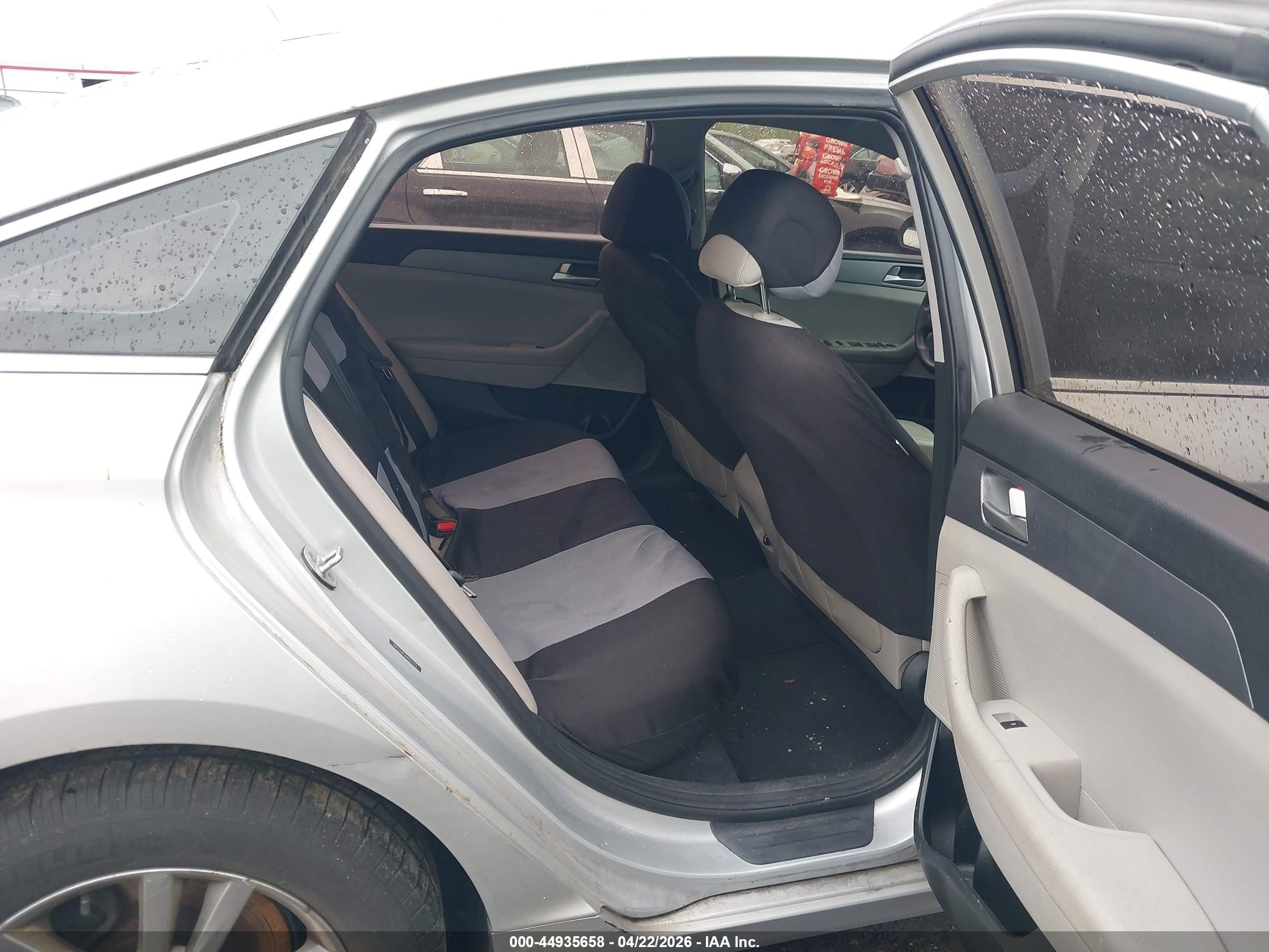 HYUNDAI SONATA image 8